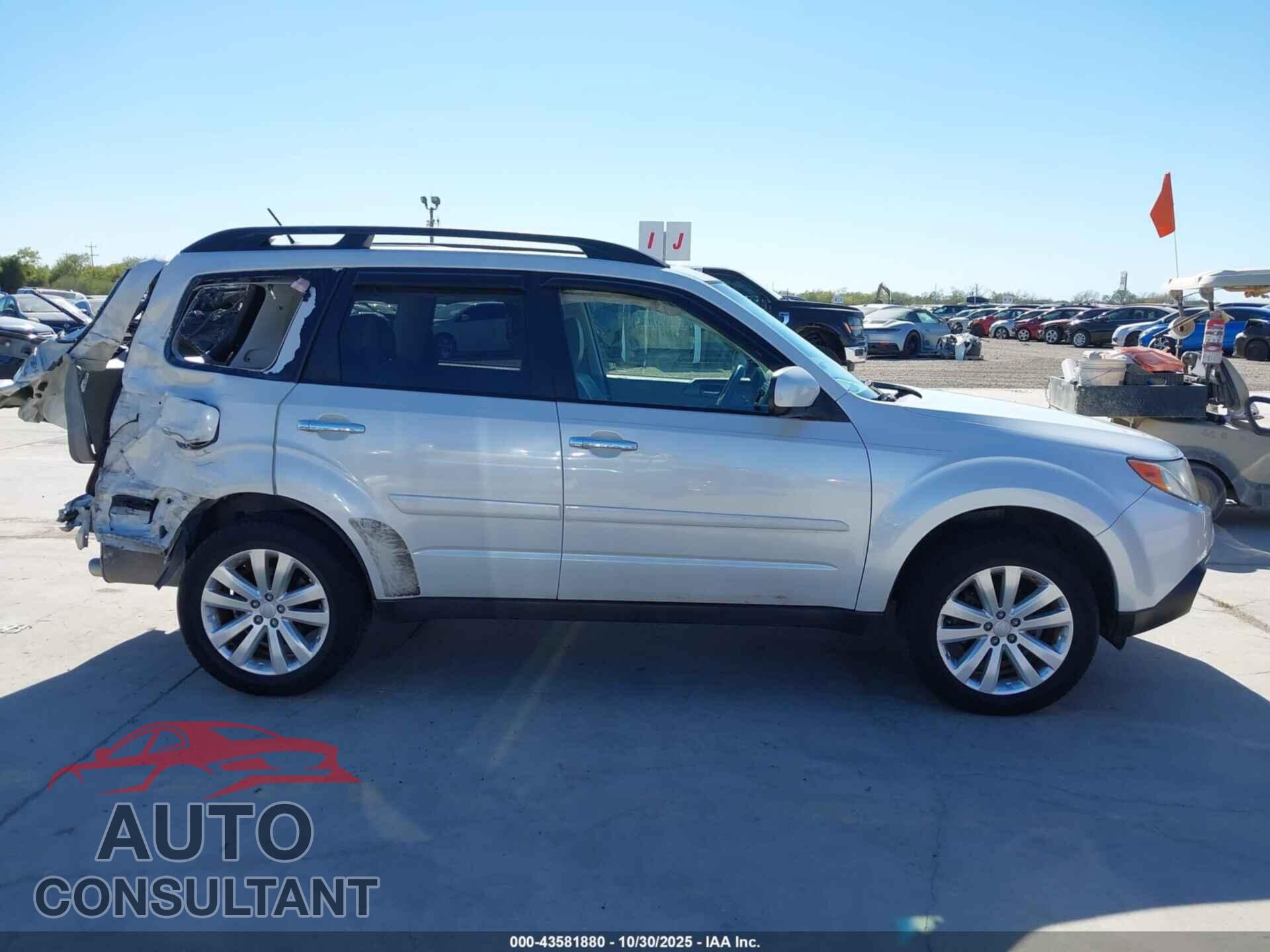 SUBARU FORESTER 2013 - JF2SHAEC2DH404646