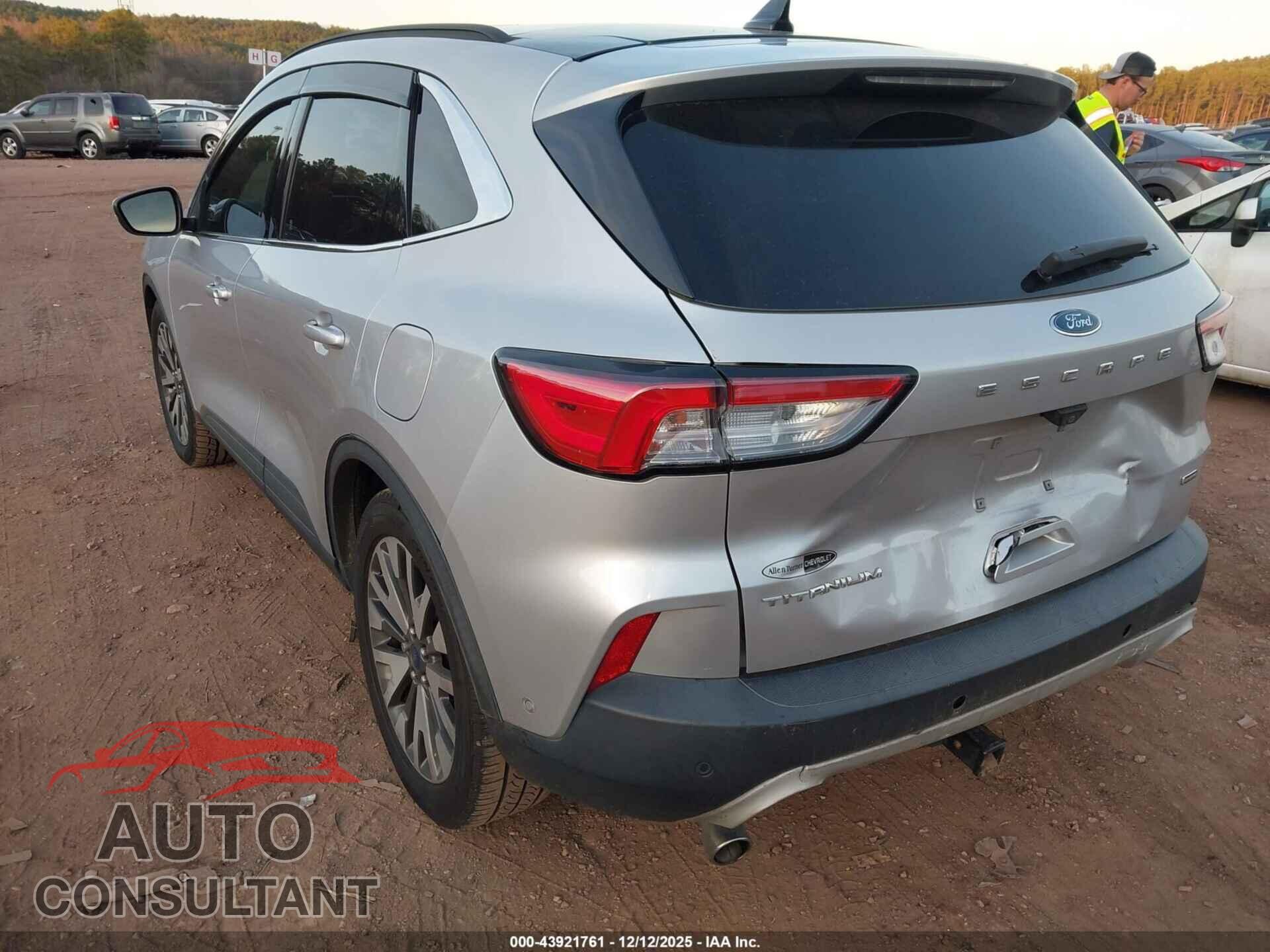 FORD ESCAPE 2020 - 1FMCU0DZ0LUA23846