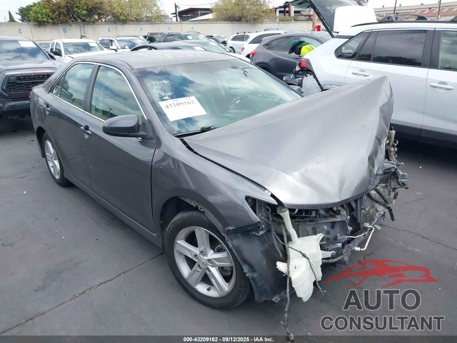 TOYOTA CAMRY 2014 - 4T1BF1FK4EU308824