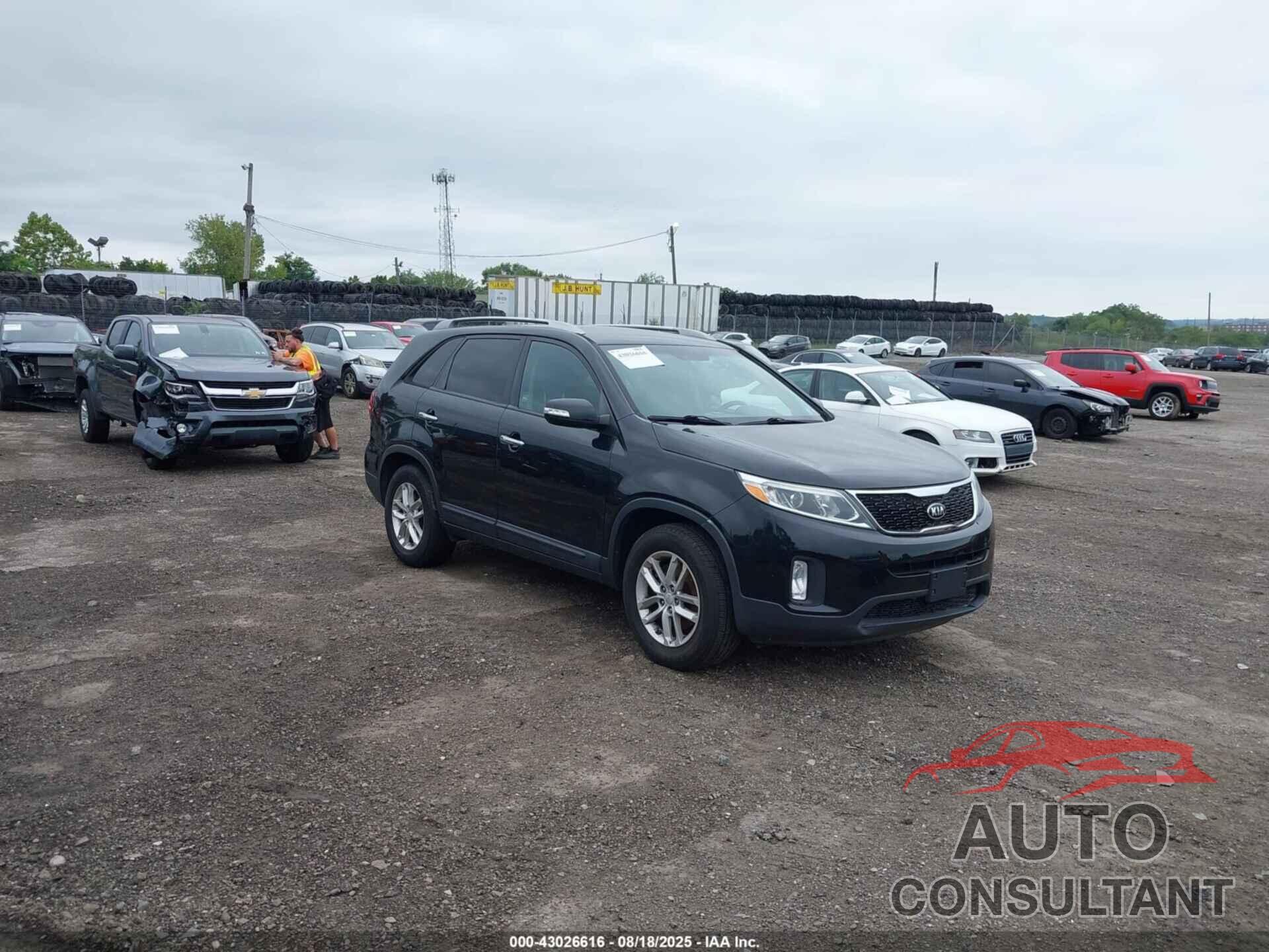 KIA SORENTO 2015 - 5XYKT3A60FG601674