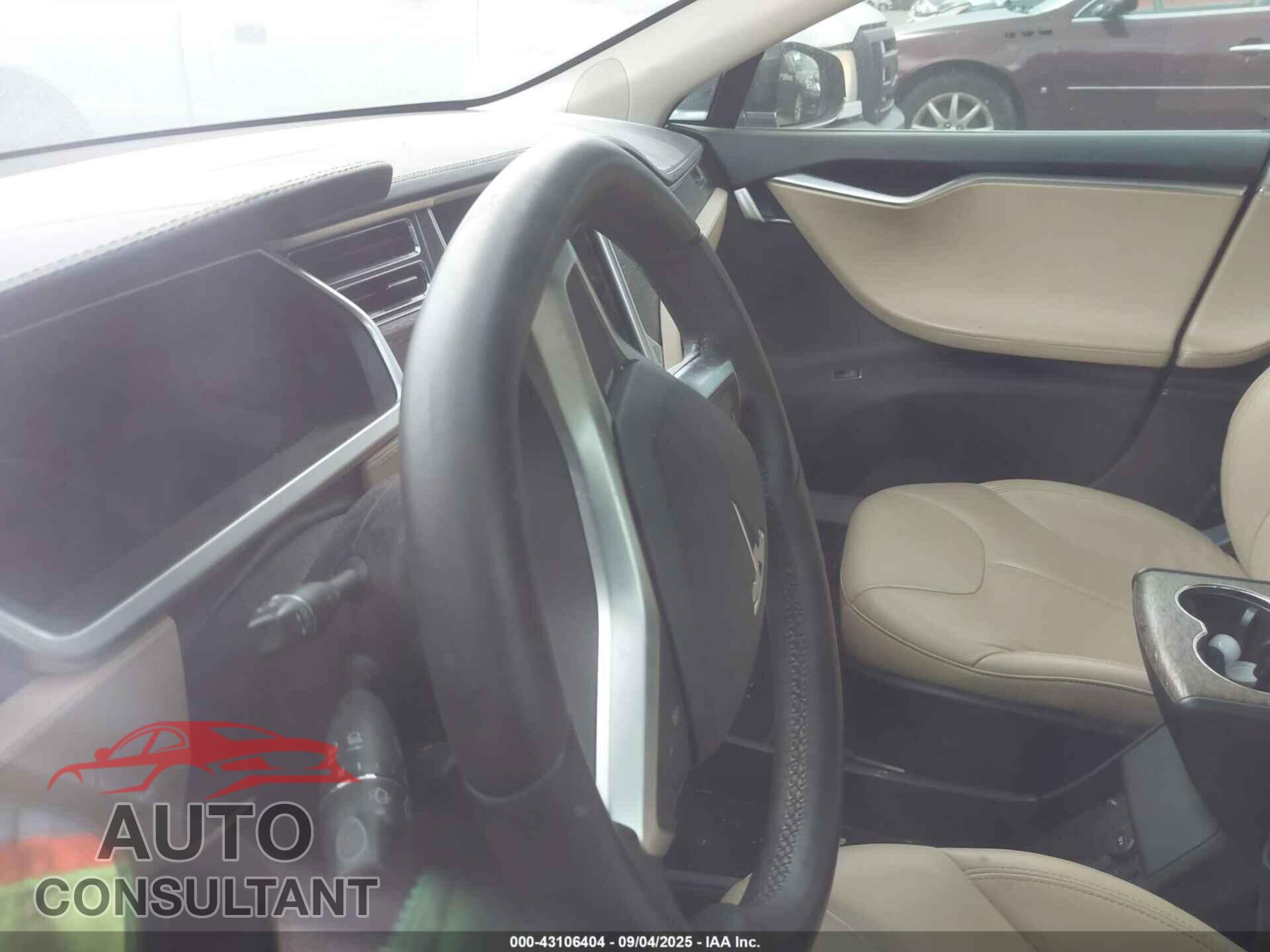 TESLA MODEL S 2013 - 5YJSA1CG0DFP04730