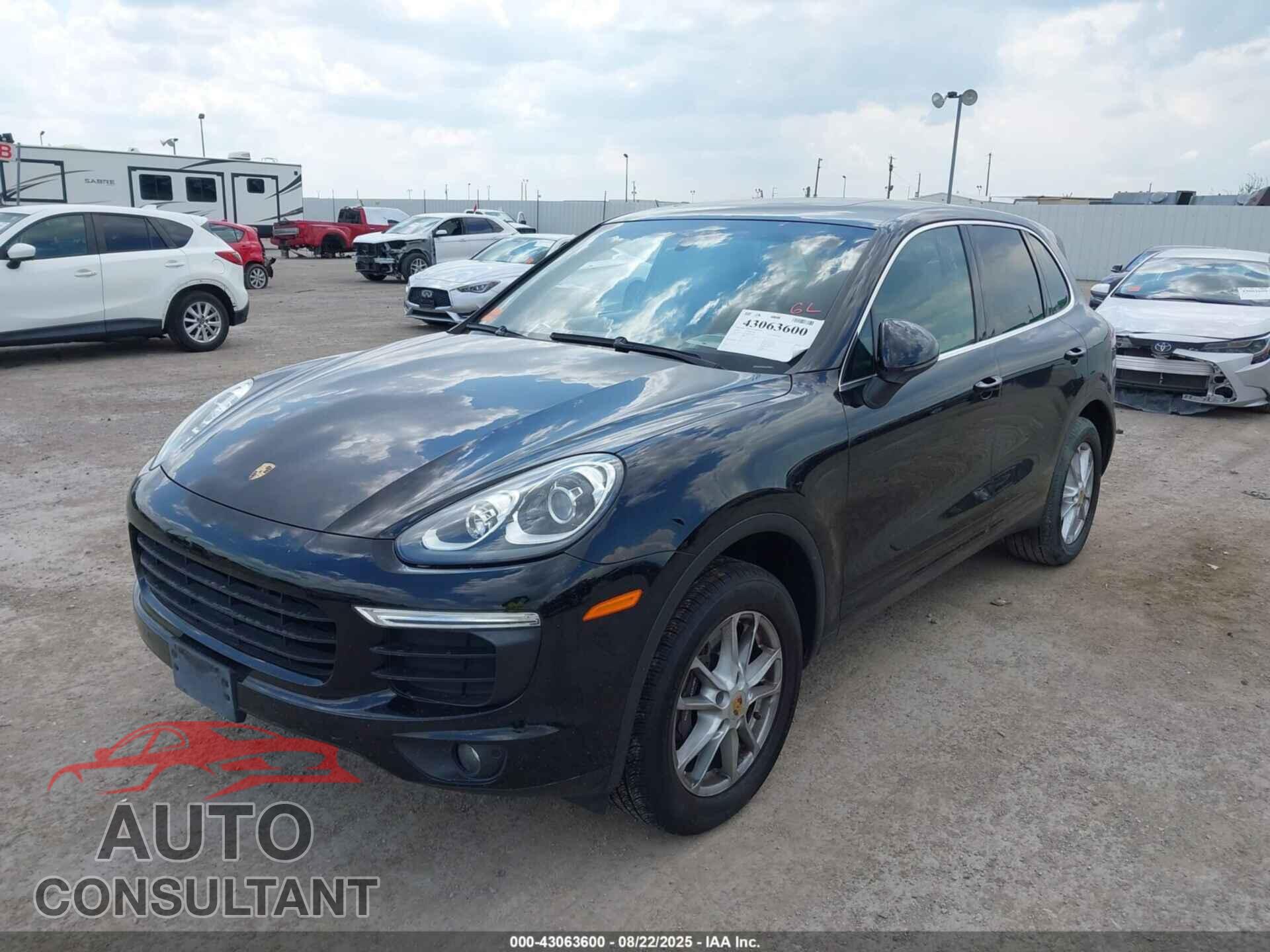 PORSCHE CAYENNE 2016 - WP1AA2A21GLA10847