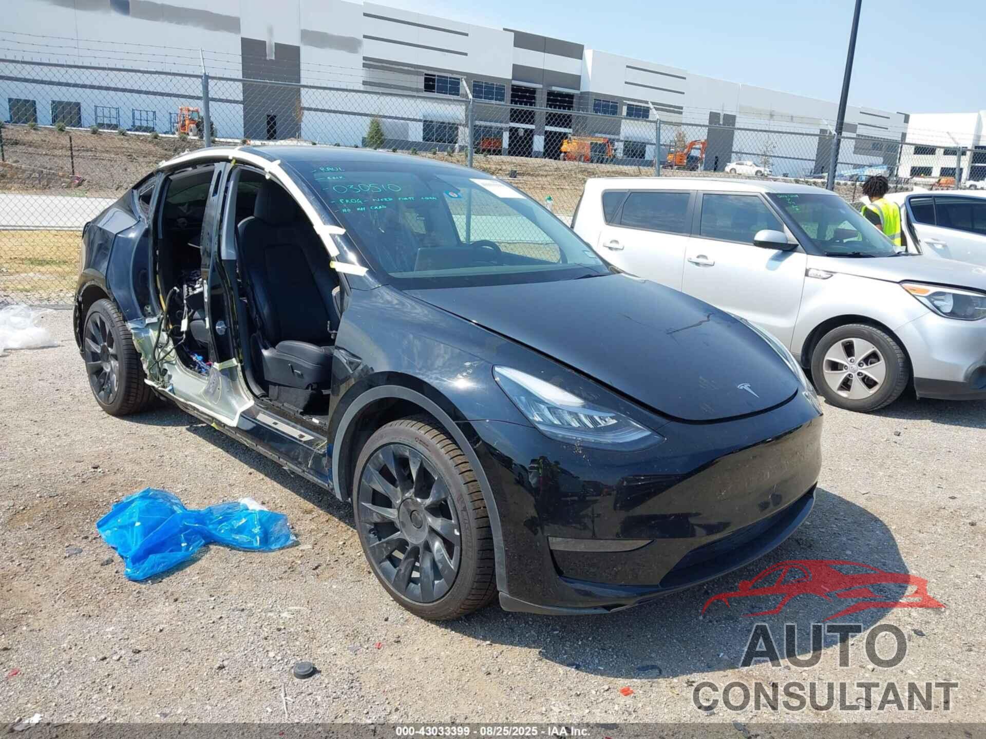TESLA MODEL Y 2023 - 7SAYGDEE9PA030510