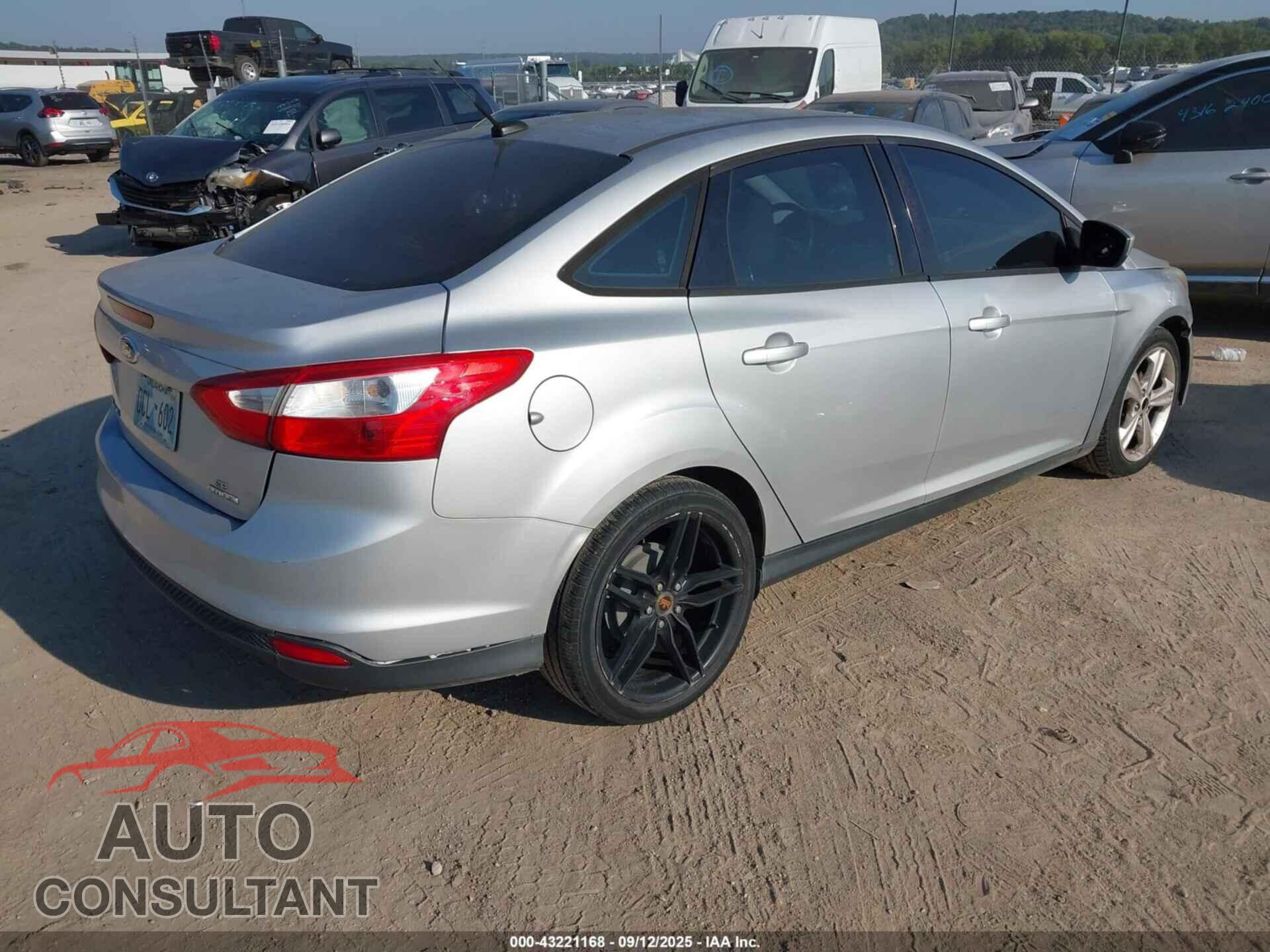 FORD FOCUS 2012 - 1FAHP3F27CL384845