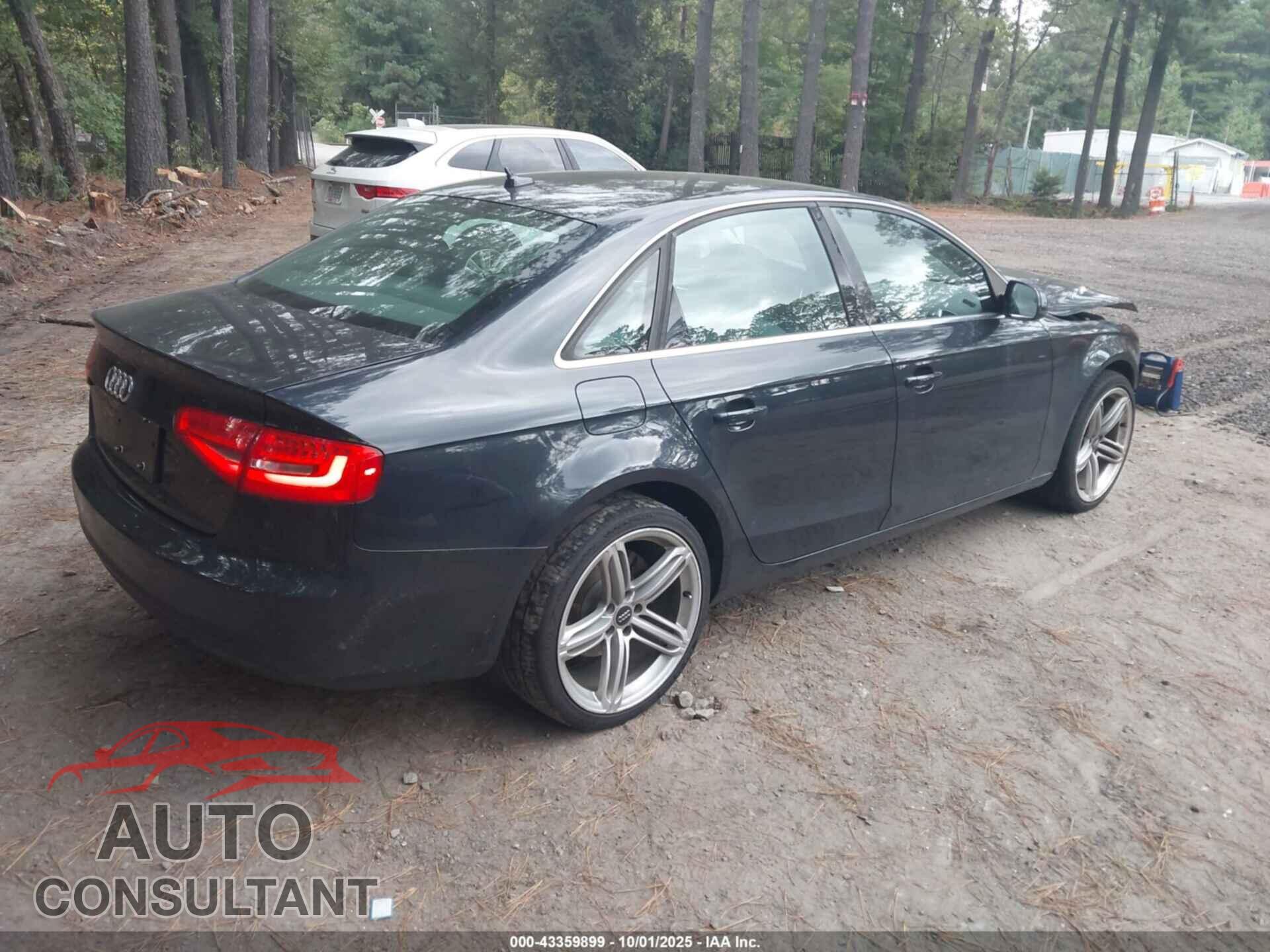 AUDI A4 2013 - WAUDFAFL7DN023739