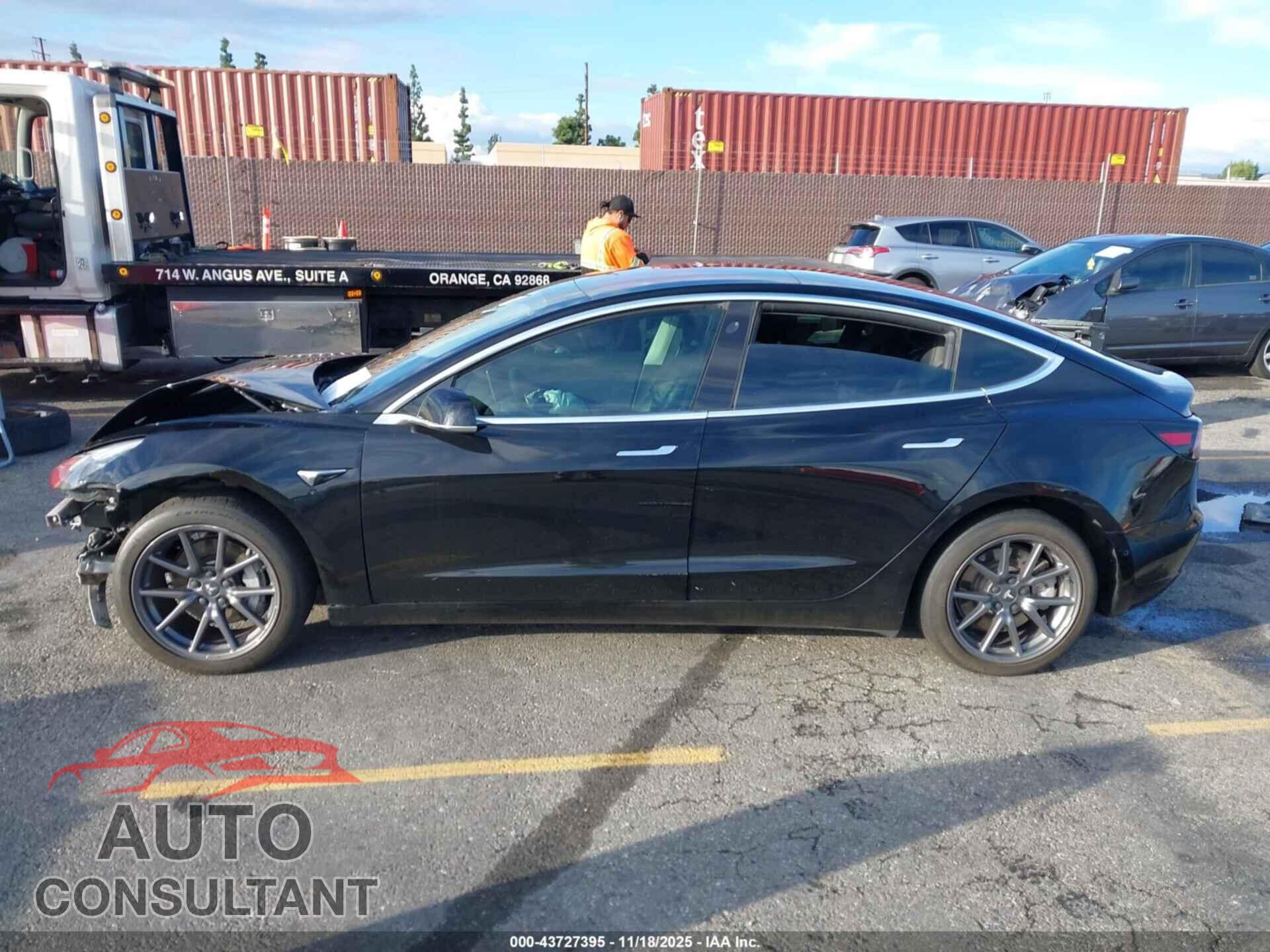 TESLA MODEL 3 2018 - 5YJ3E1EA0JF008446