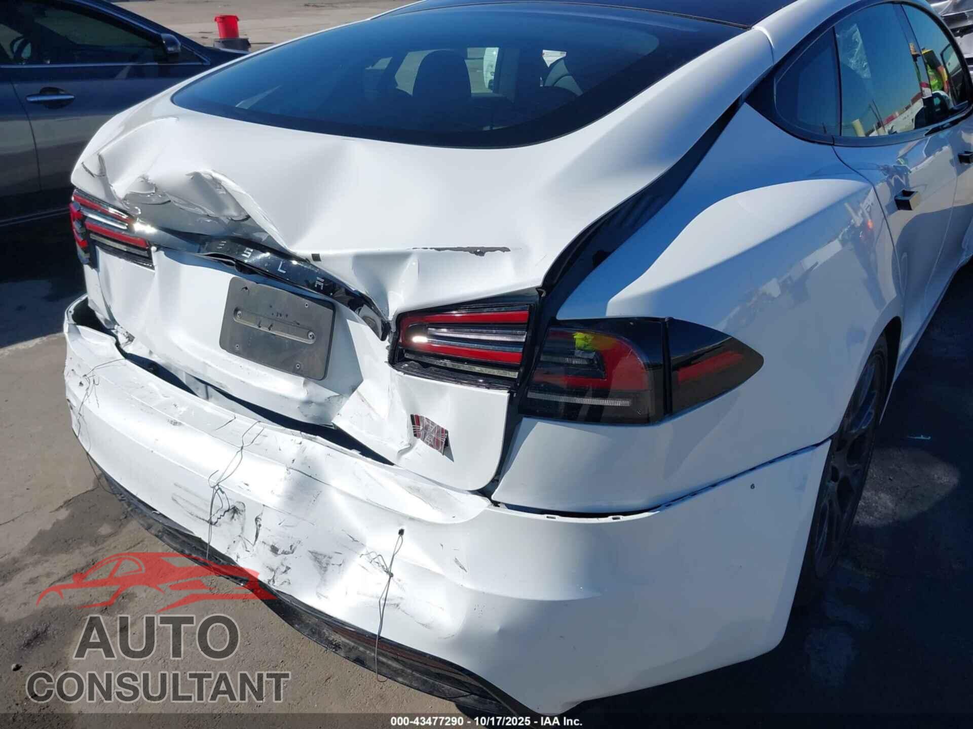 TESLA MODEL S 2023 - 5YJSA1E61PF521099