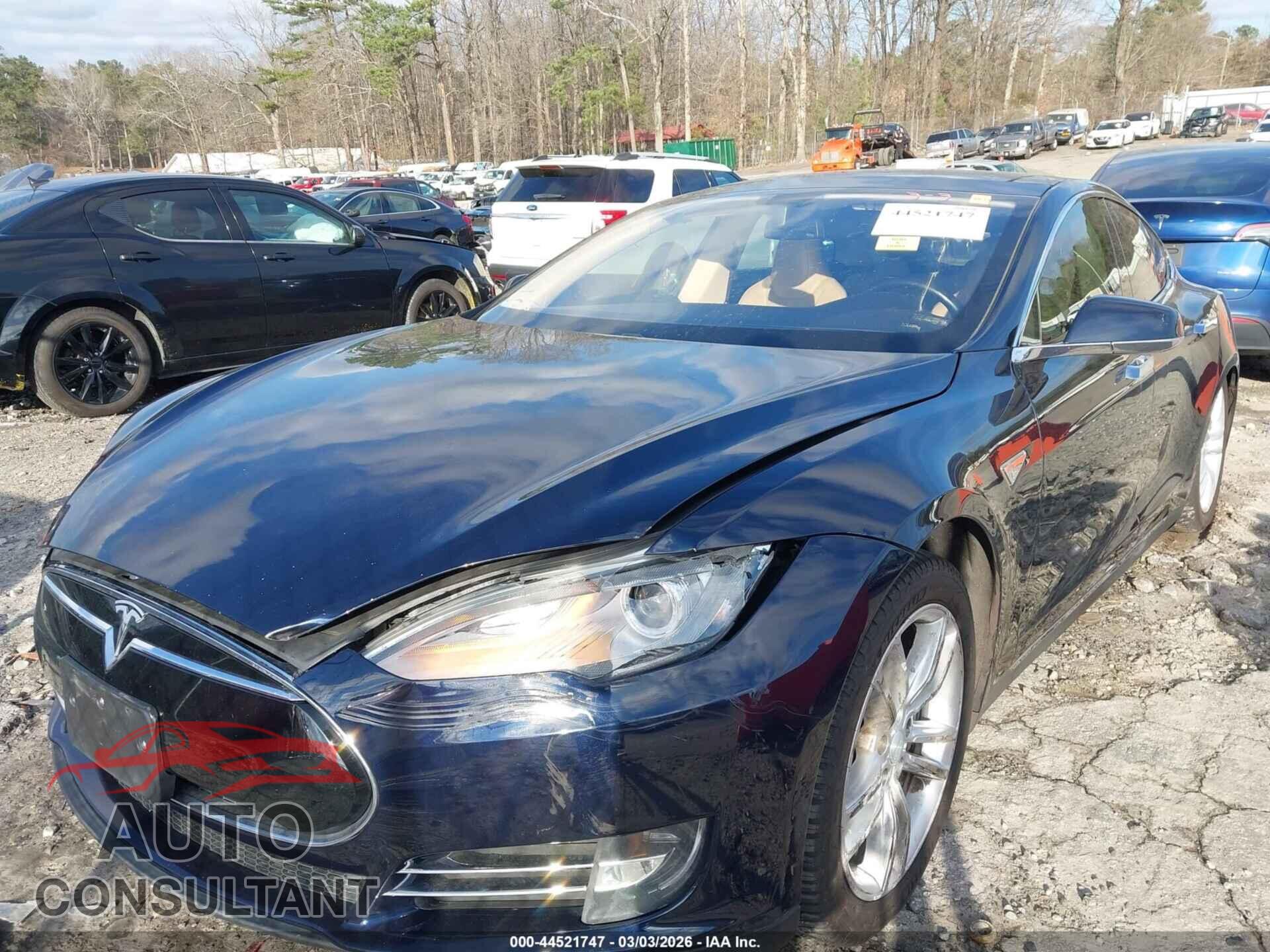 TESLA MODEL S 2013 - 5YJSA1DP5DFP07668