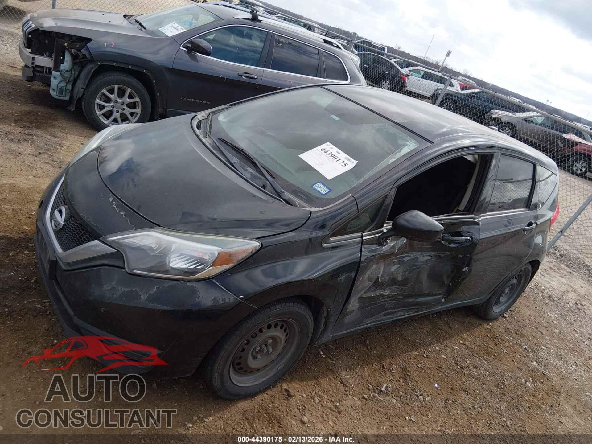 NISSAN VERSA NOTE 2017 - 3N1CE2CP2HL367583