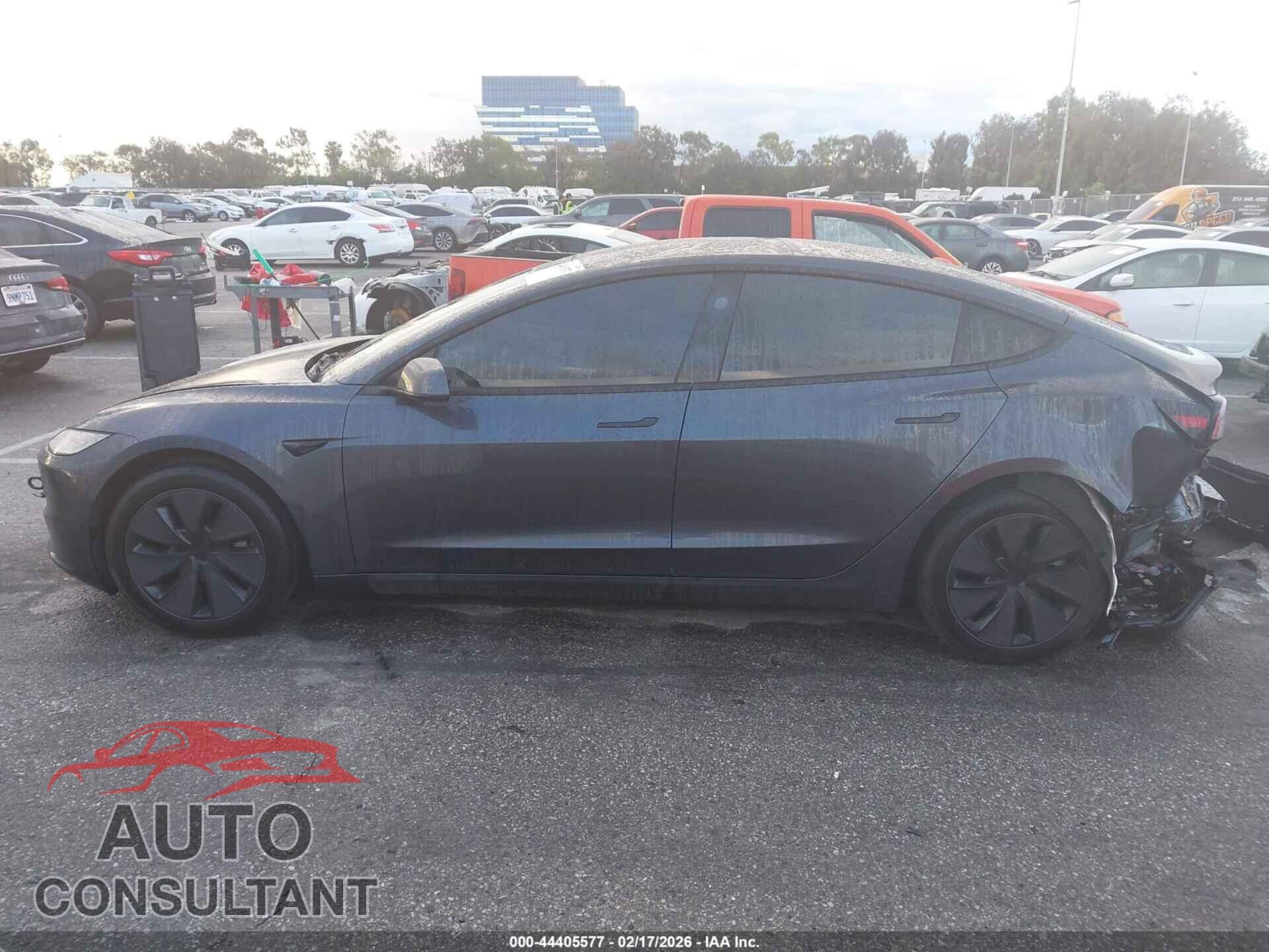 TESLA MODEL 3 2024 - 5YJ3E1EA2RF746891