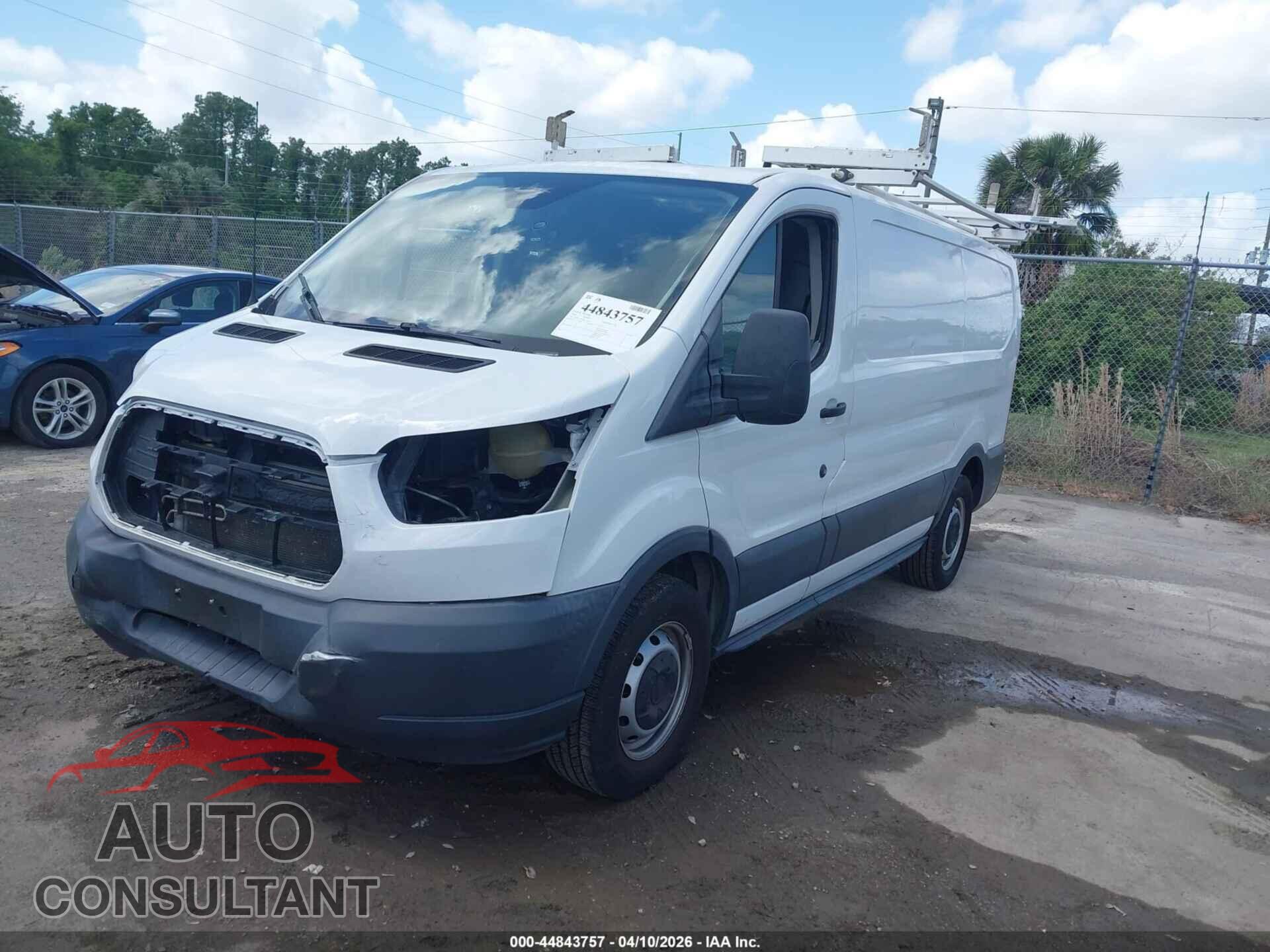FORD TRANSIT-150 2018 - 1FTYE1YM5JKA51615