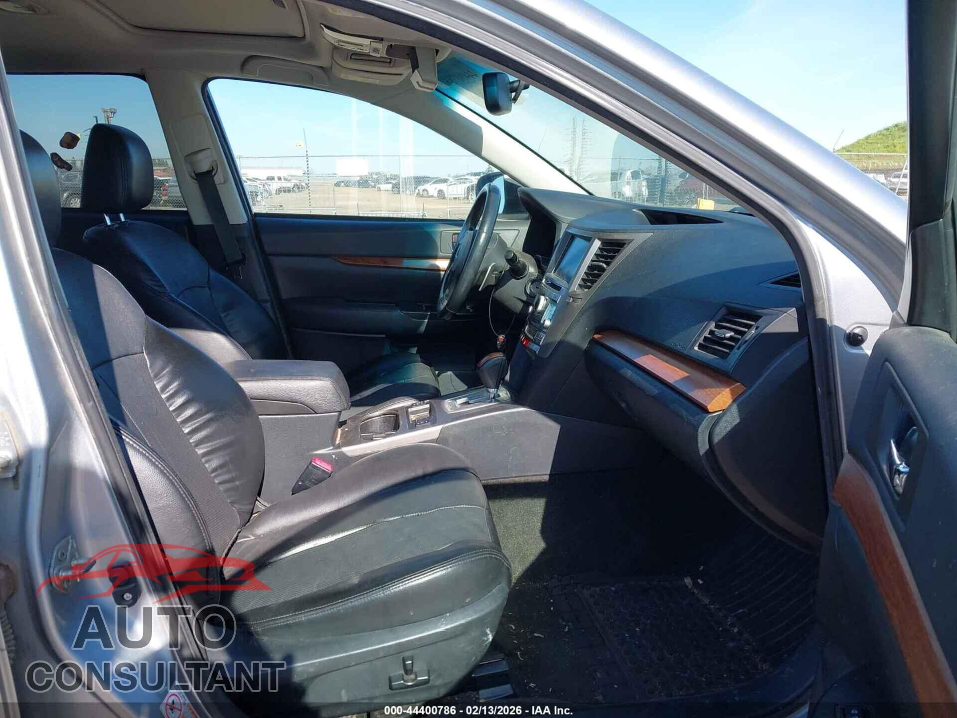 SUBARU OUTBACK 2013 - 4S4BRBLC6D3207489