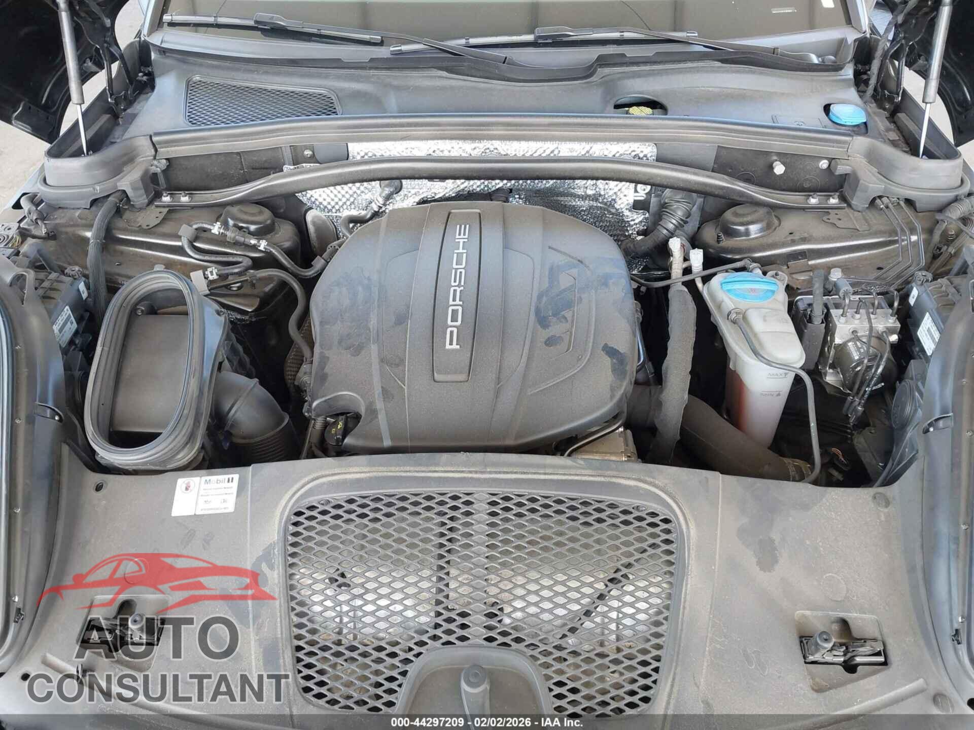 PORSCHE MACAN 2018 - WP1AA2A55JLB05882
