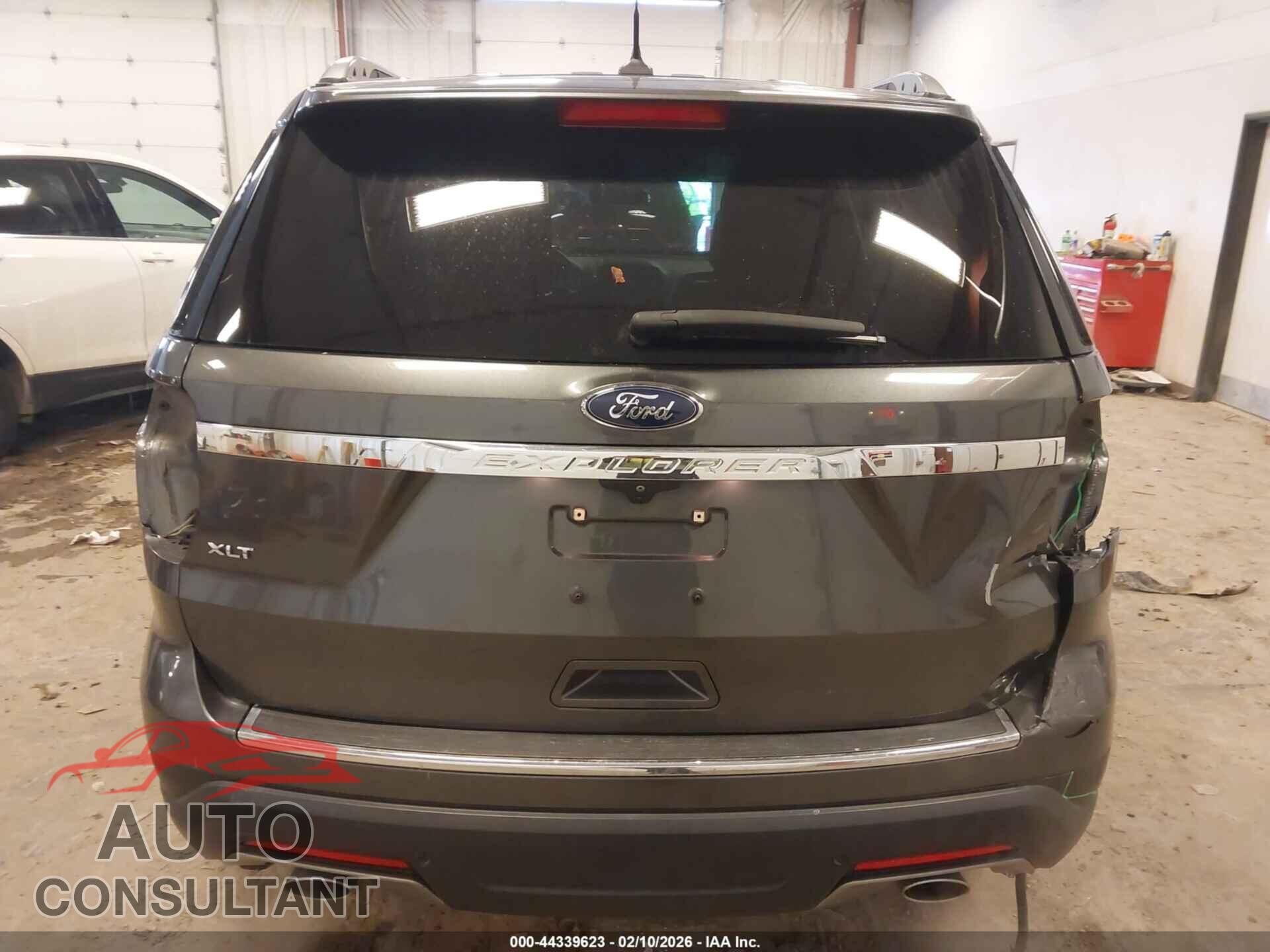FORD EXPLORER 2018 - 1FM5K7D80JGB98429