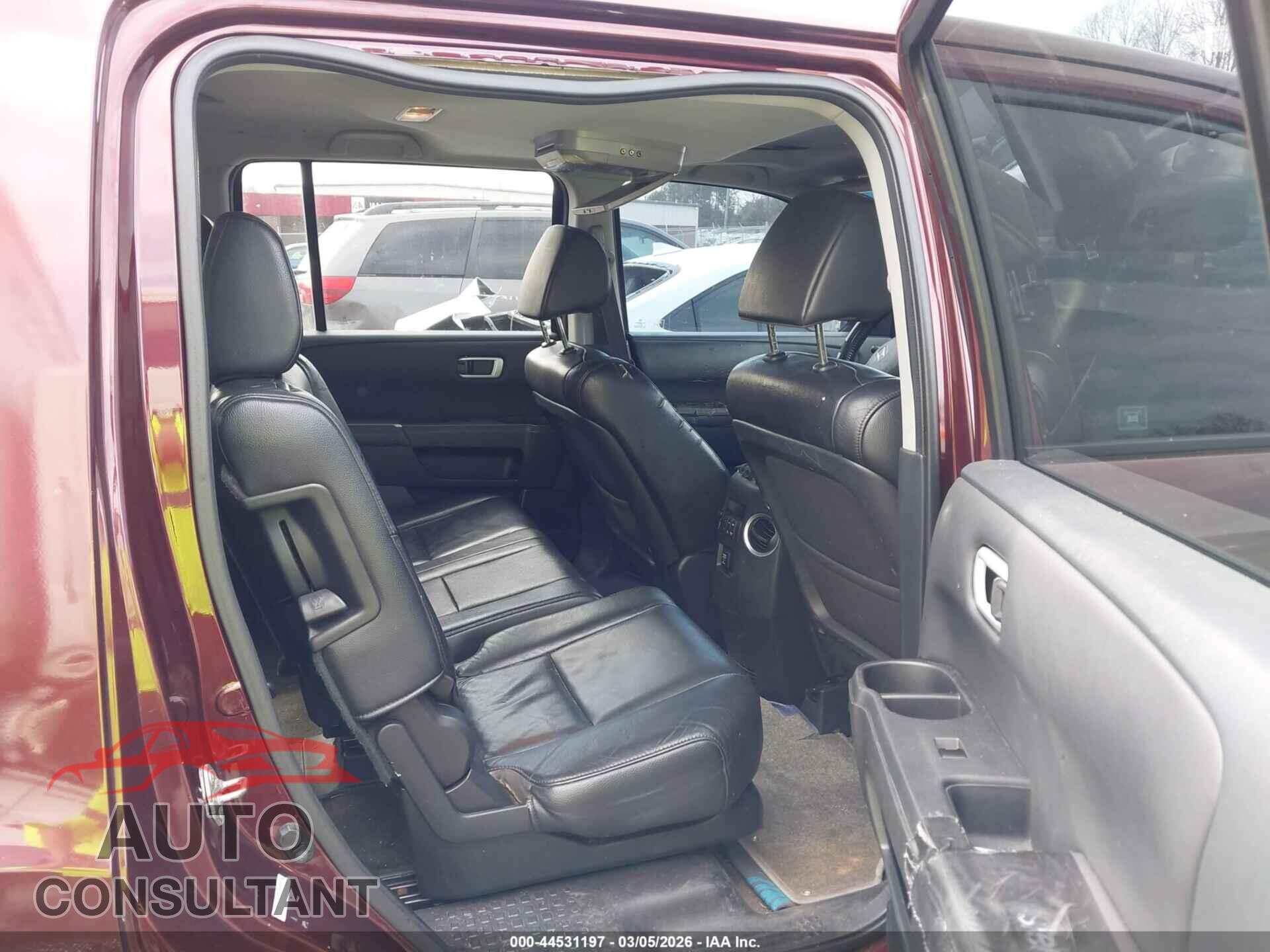 HONDA PILOT 2012 - 5FNYF4H79CB036561