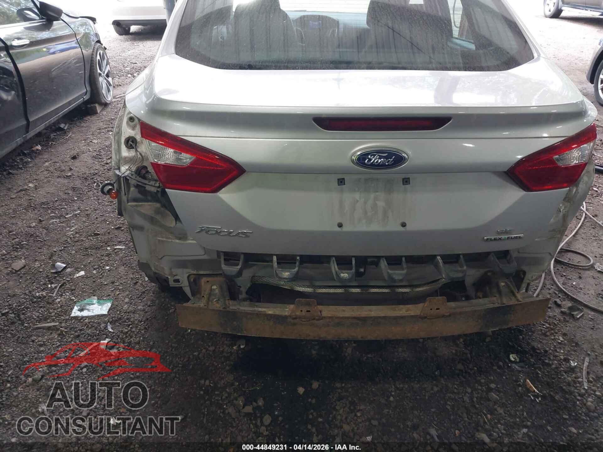 FORD FOCUS 2014 - 1FADP3F27EL282771