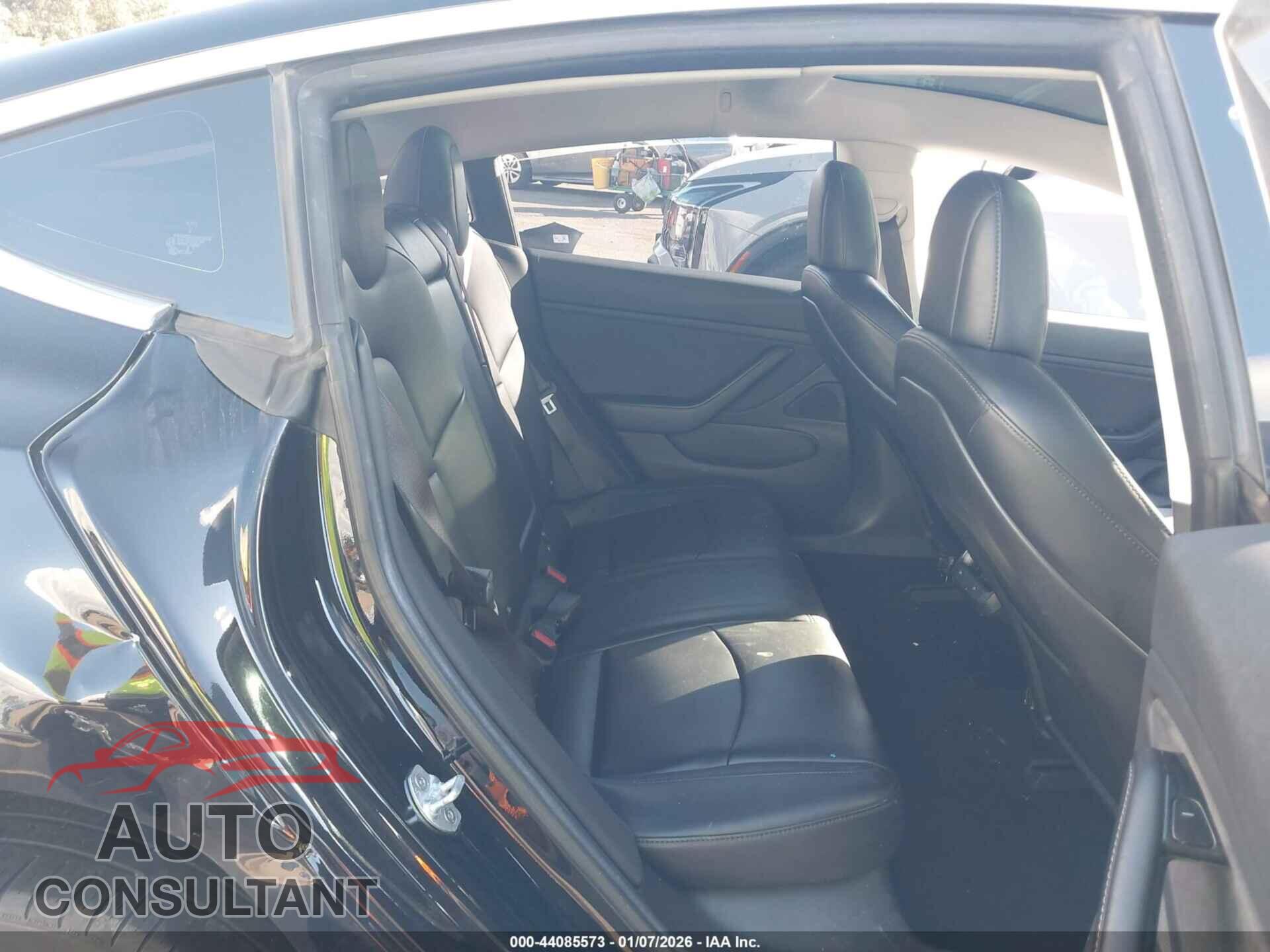 TESLA MODEL 3 2018 - 5YJ3E1EA4JF004822