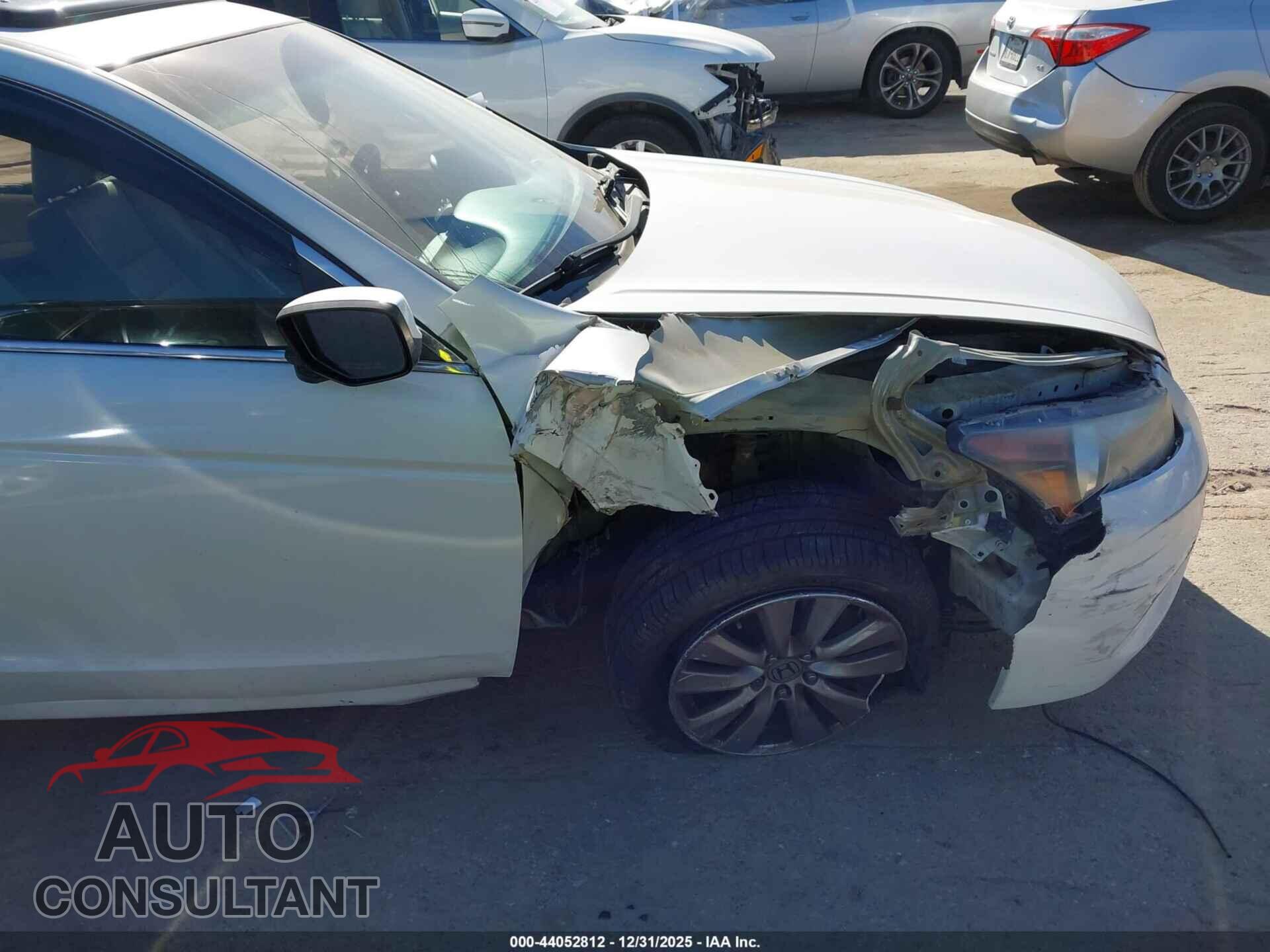 HONDA ACCORD 2012 - 1HGCP3F81CA018305