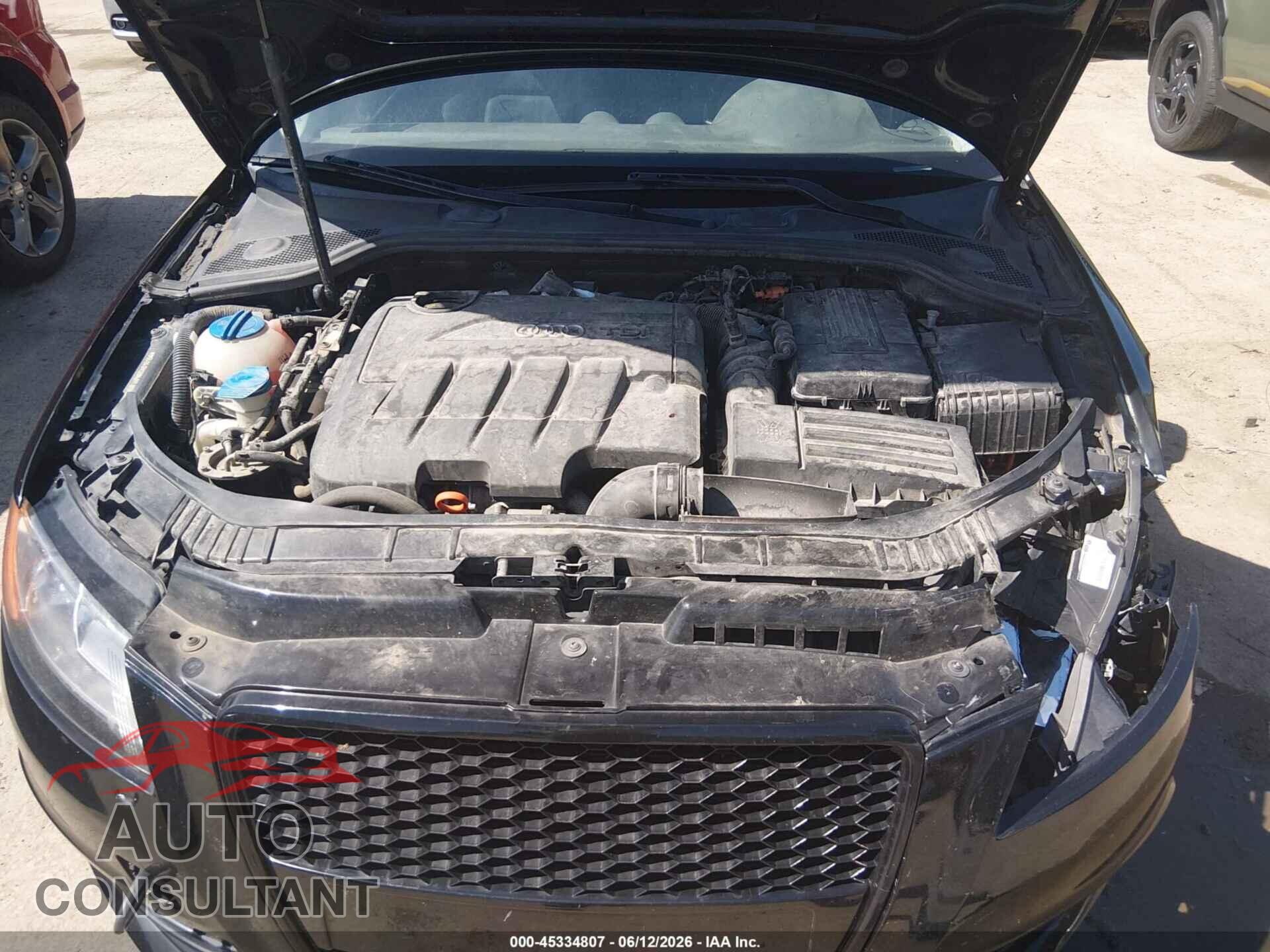 AUDI A3 2012 - WAUBJAFM0CA010156