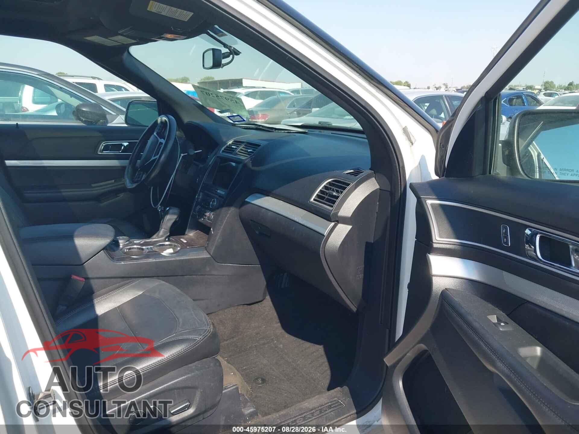 FORD EXPLORER 2017 - 1FM5K8D88HGA09879