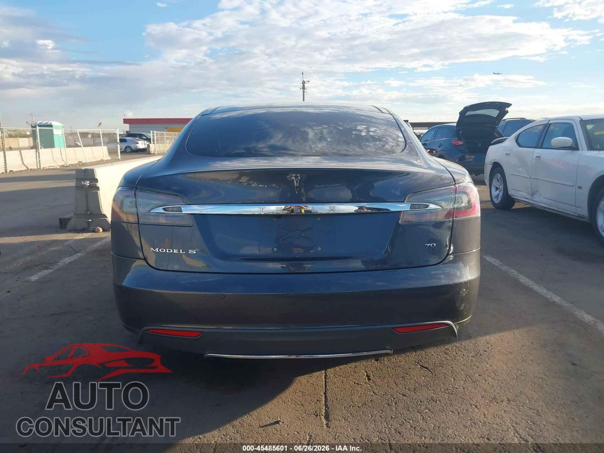 TESLA MODEL S 2016 - 5YJSA1E12GF121945