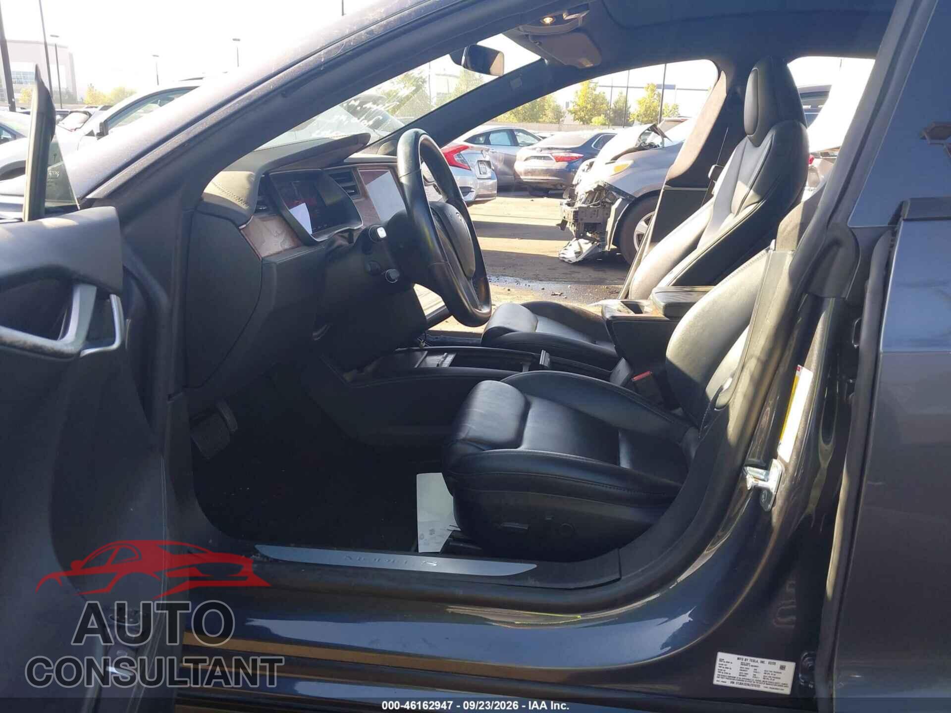 TESLA MODEL S 2020 - 5YJSA1E29LF379723