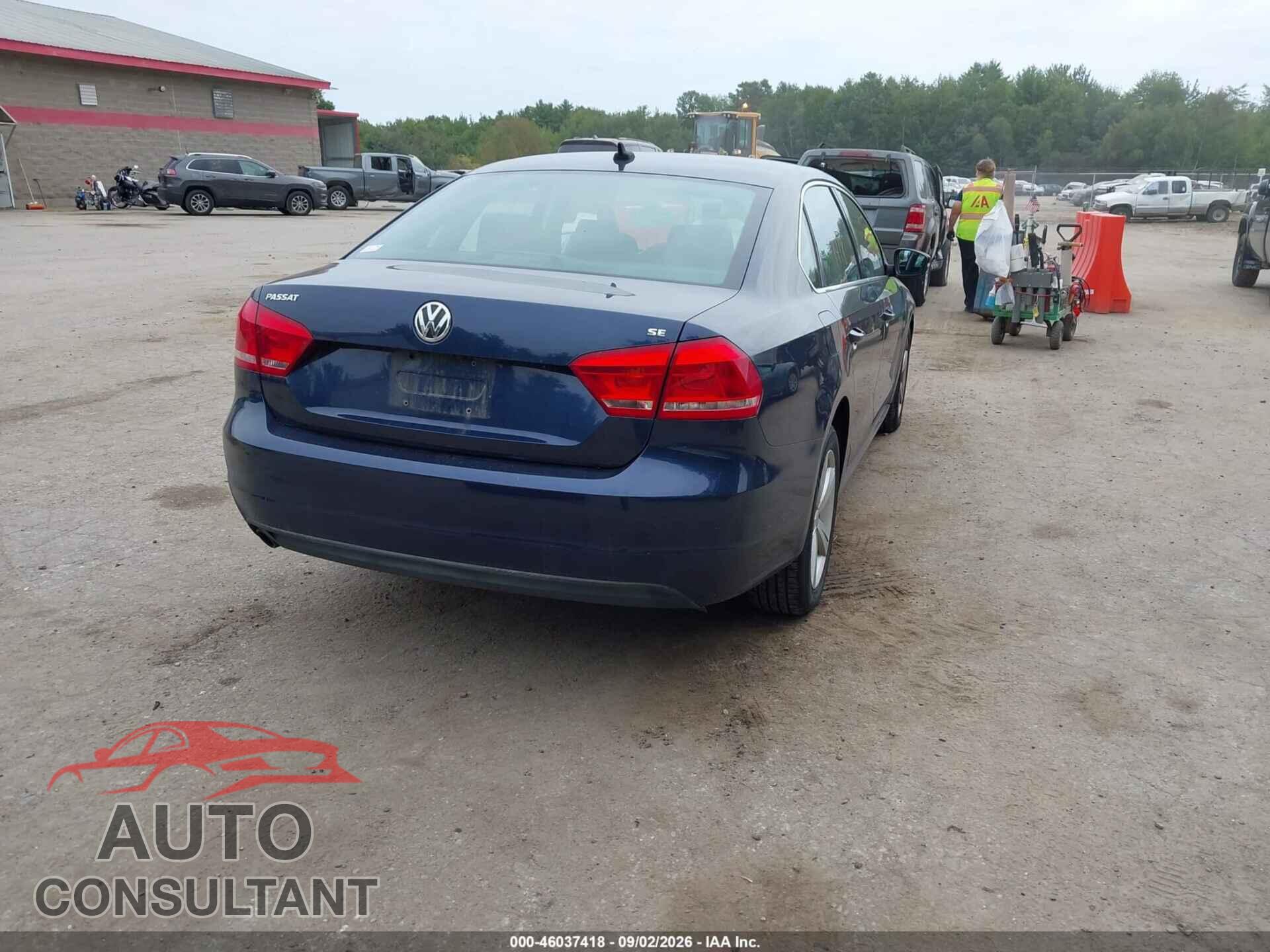 VOLKSWAGEN PASSAT 2014 - 1VWBP7A32EC005922
