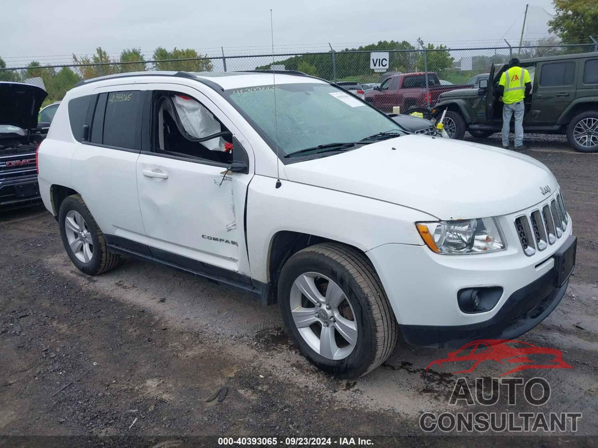 JEEP COMPASS 2011 - 1J4NF1FBXBD201784