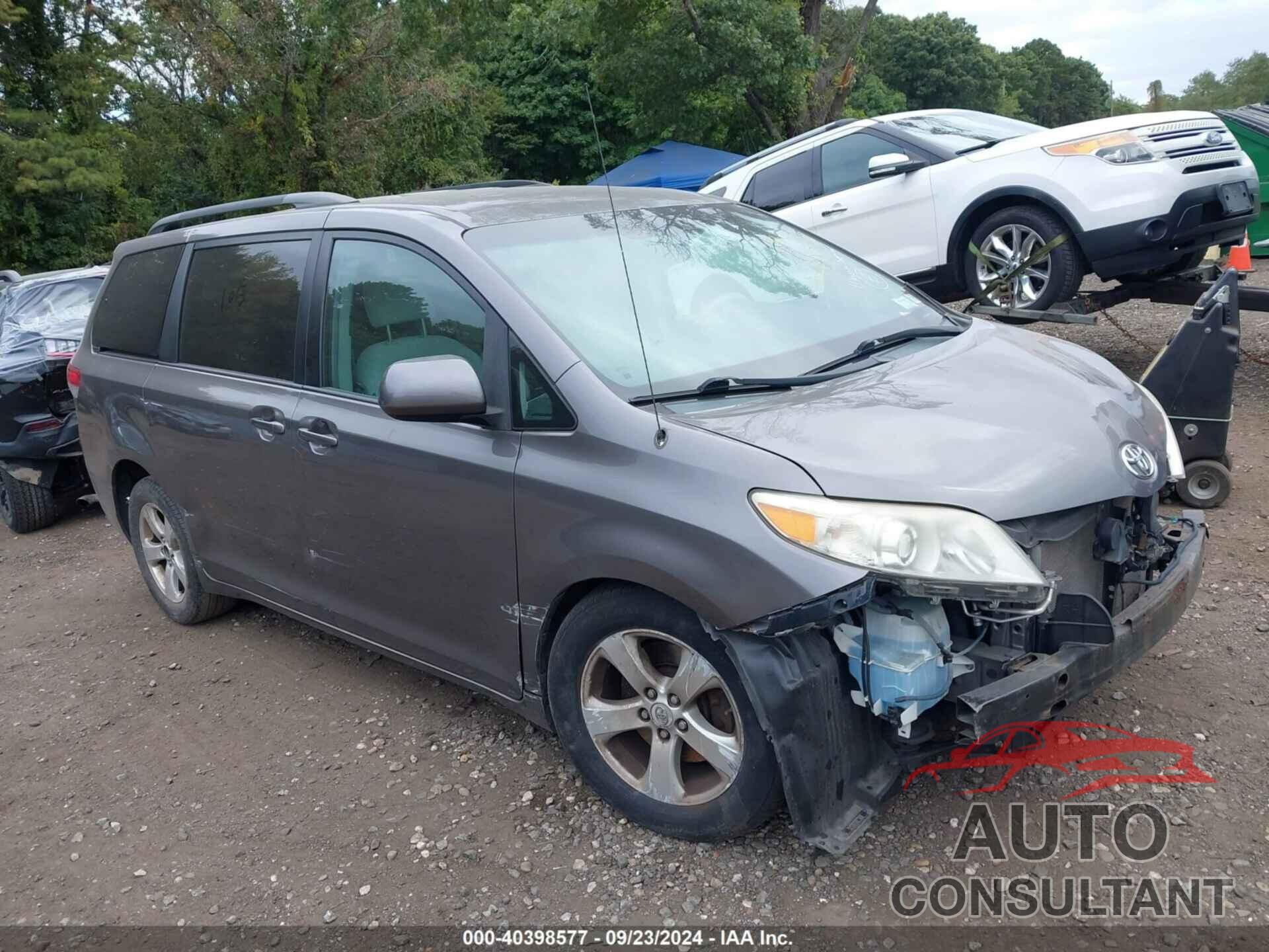 TOYOTA SIENNA 2011 - 5TDKK3DC3BS130153