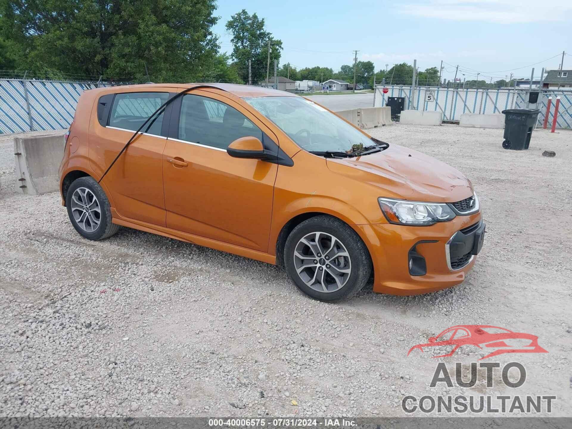 CHEVROLET SONIC 2018 - 1G1JD6SB8J4117029