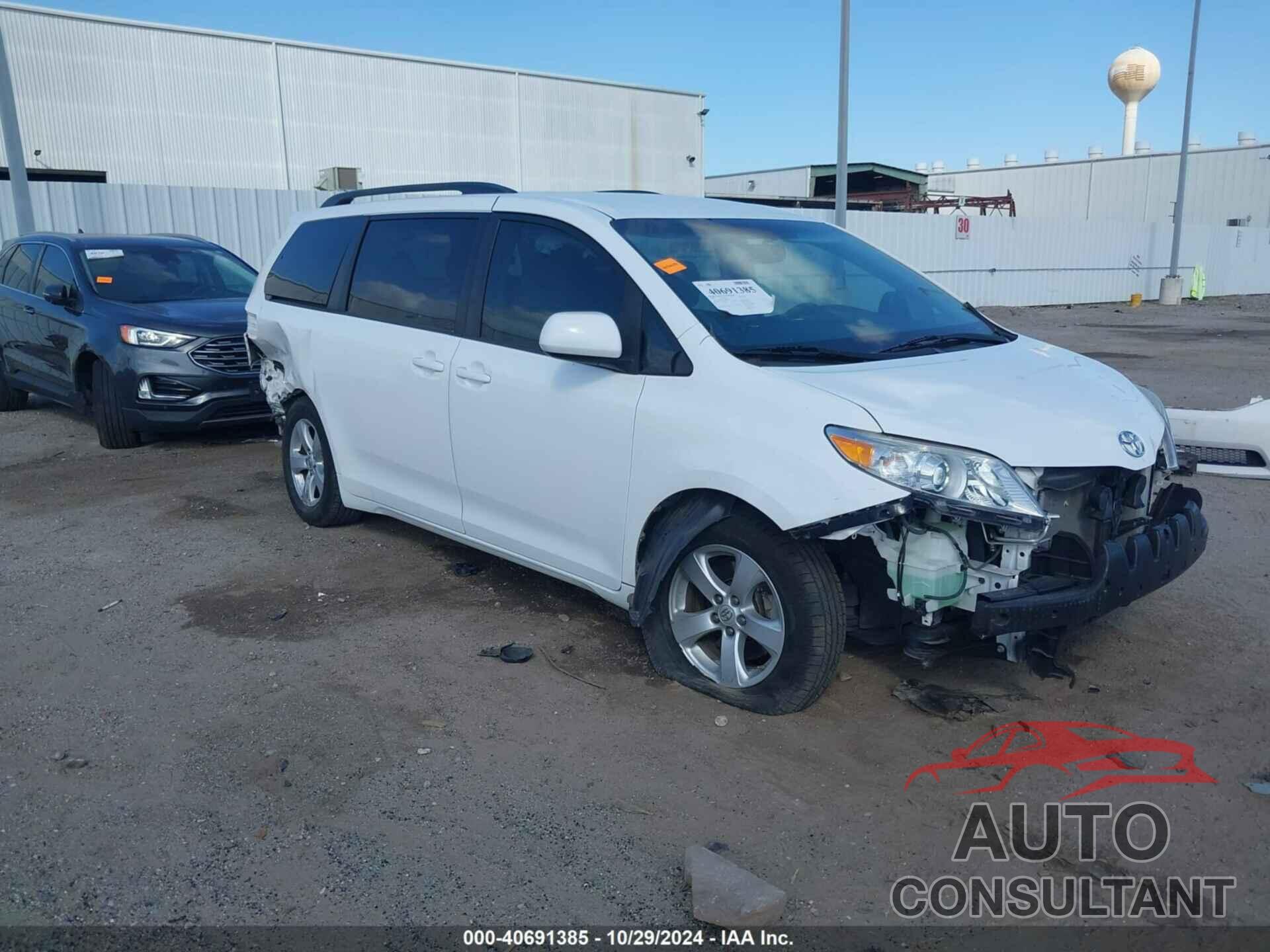 TOYOTA SIENNA 2017 - 5TDKZ3DC7HS888081