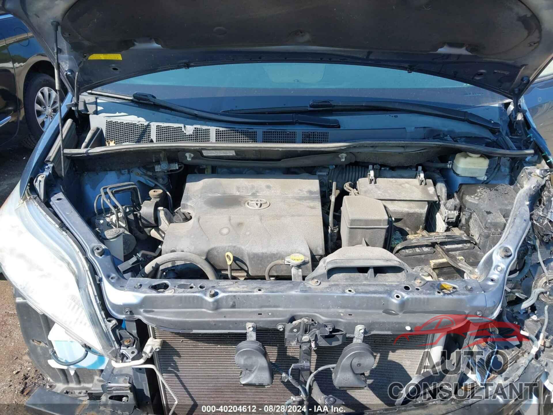 TOYOTA SIENNA 2015 - 5TDKK3DC0FS667195
