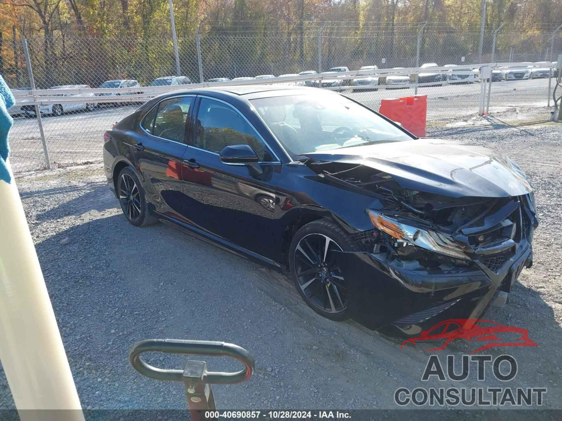 TOYOTA CAMRY 2018 - 4T1B61HK5JU500437