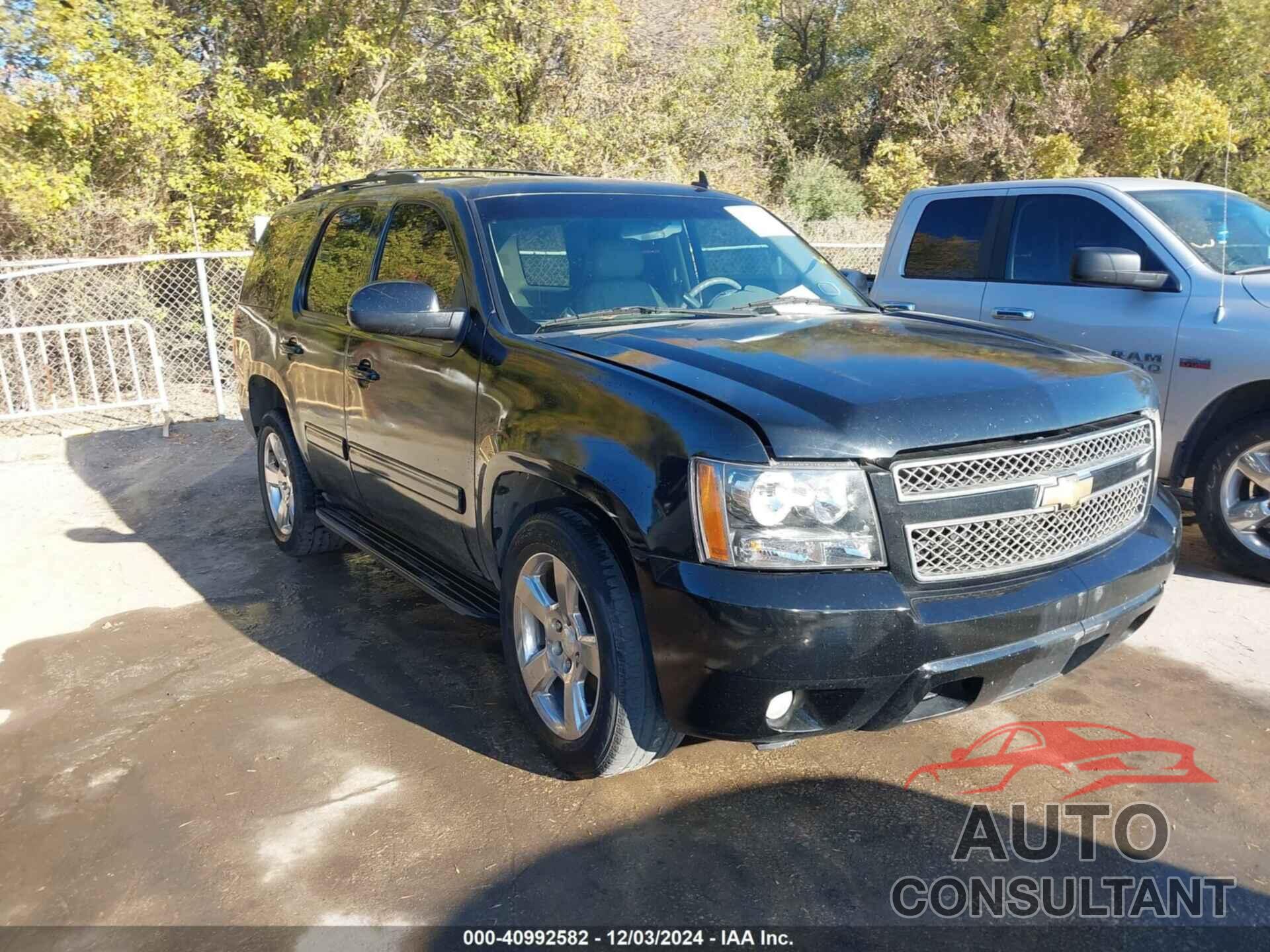 CHEVROLET TAHOE 2011 - 1GNSCBE0XBR105140