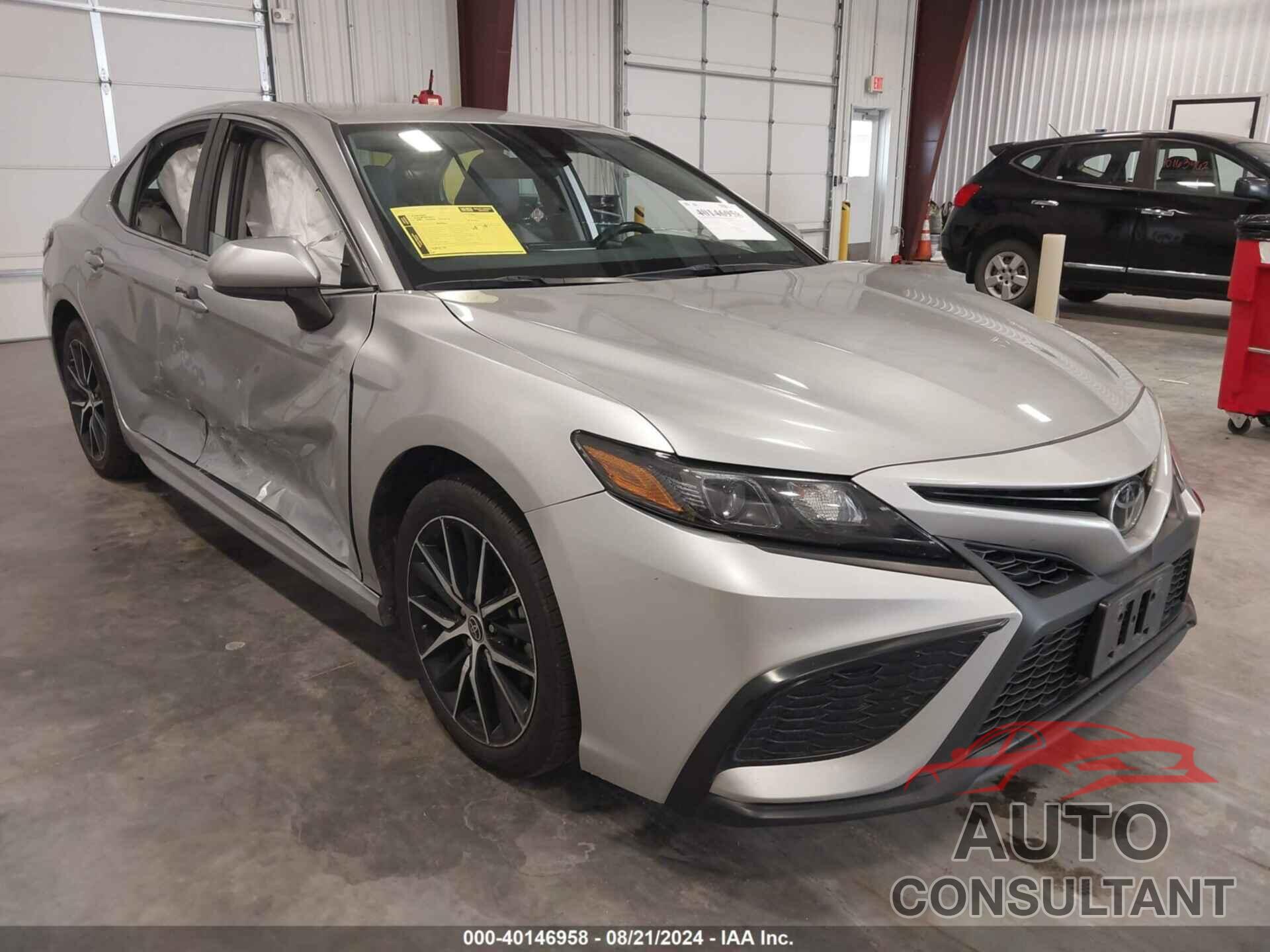 TOYOTA CAMRY 2021 - 4T1G11AK4MU481835