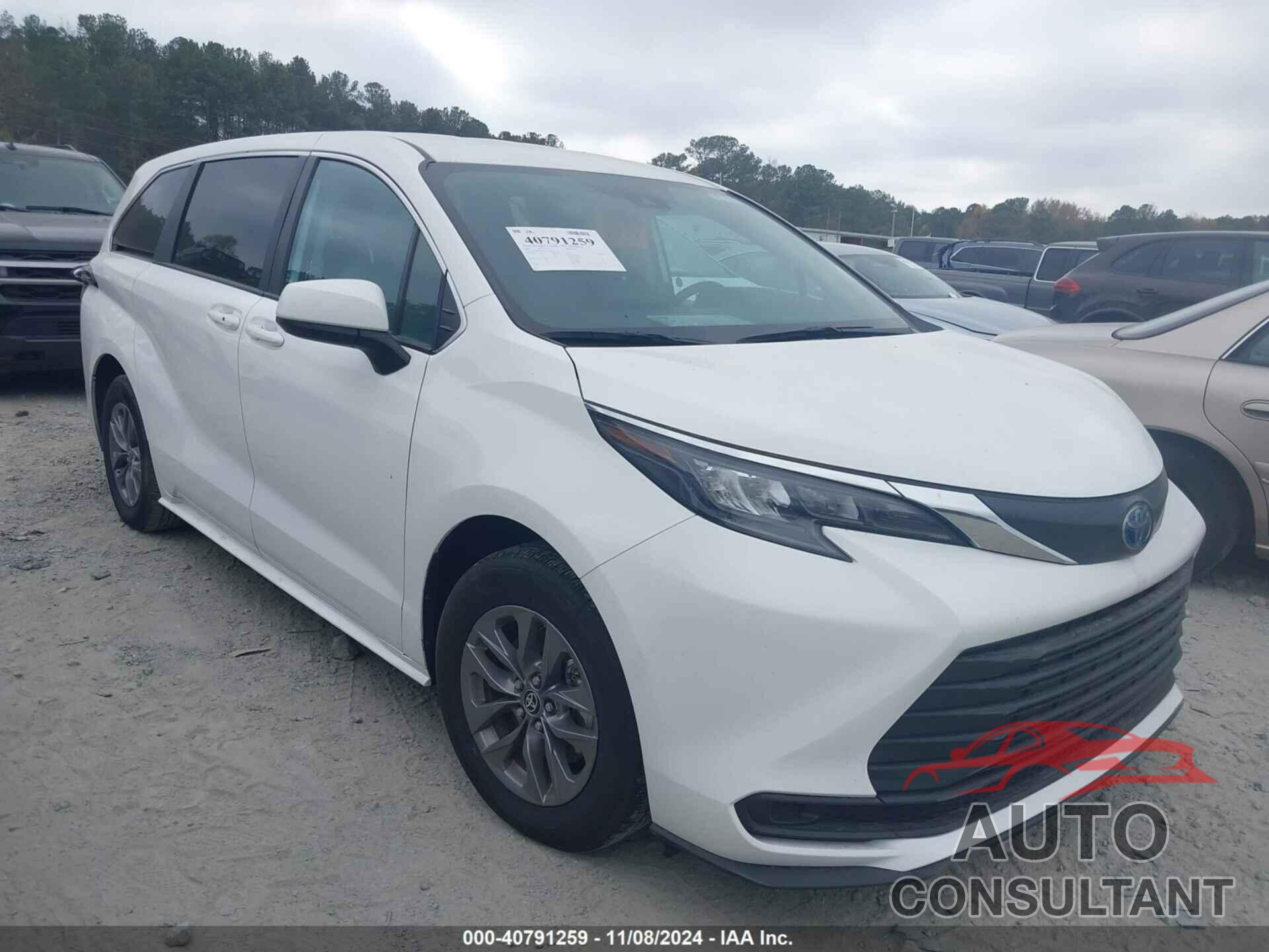 TOYOTA SIENNA 2024 - 5TDKRKEC2RS192349