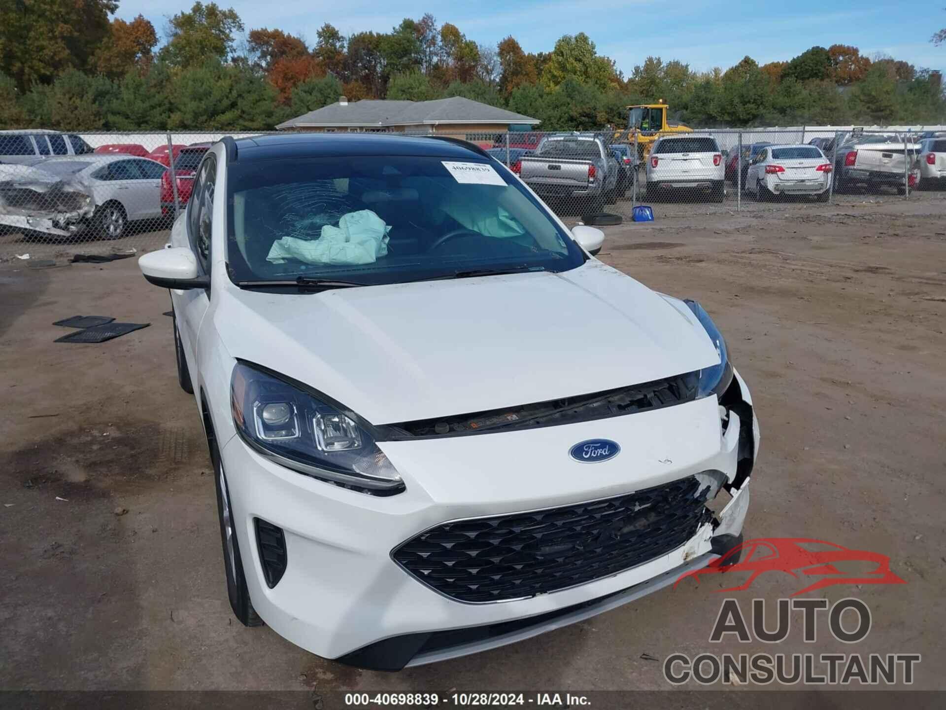 FORD ESCAPE 2020 - 1FMCU0G60LUA70523