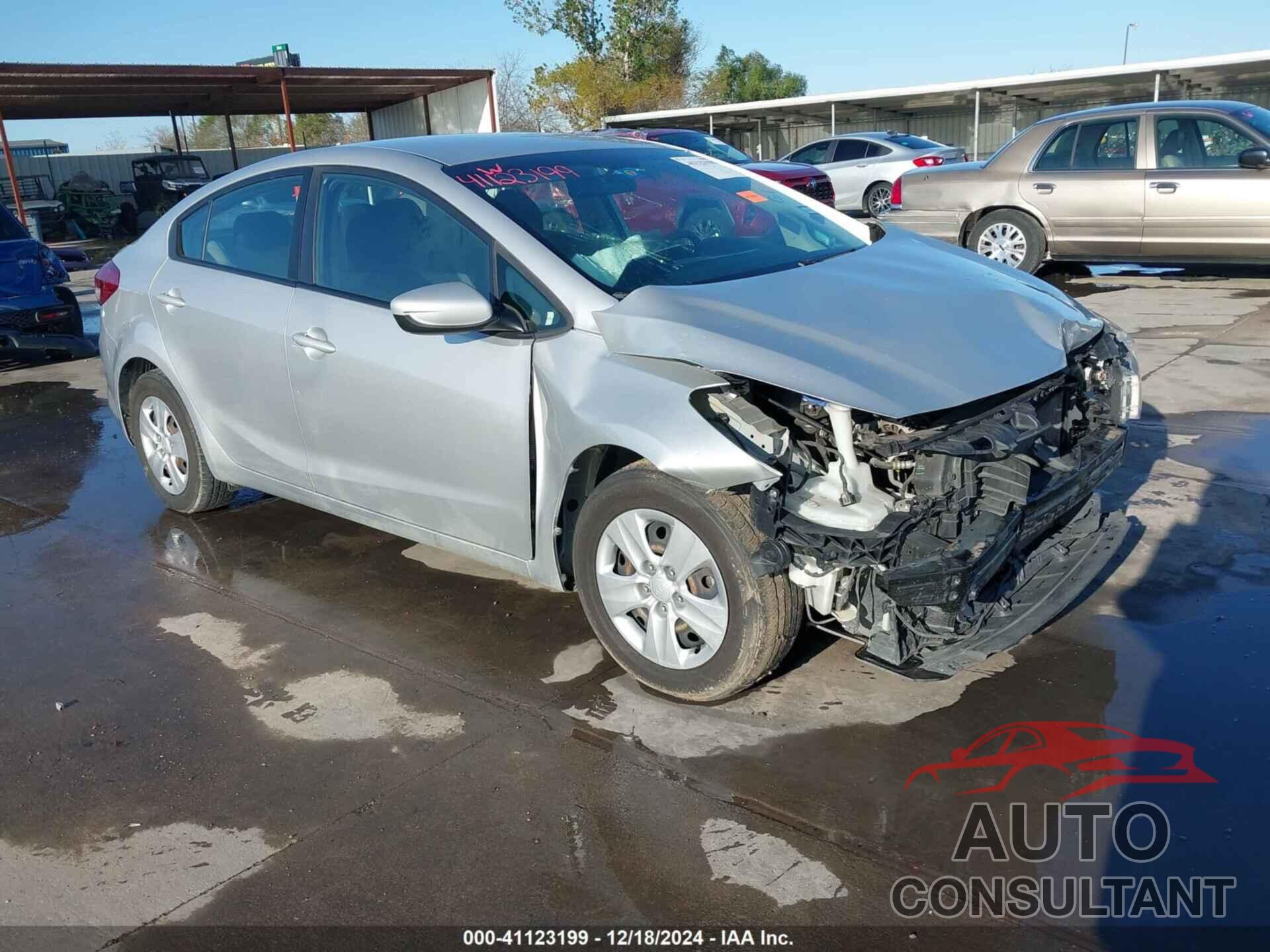 KIA FORTE 2018 - 3KPFK4A71JE209473