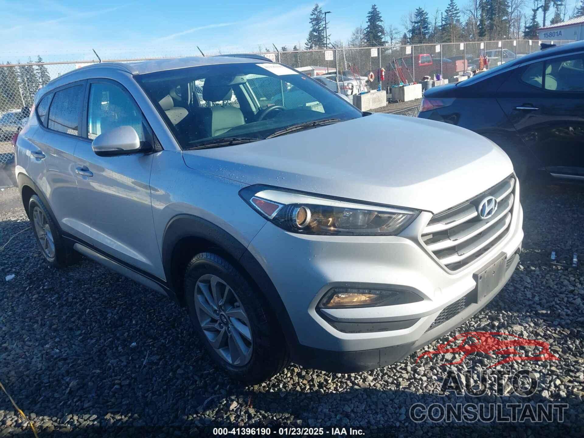 HYUNDAI TUCSON 2017 - KM8J3CA4XHU367311