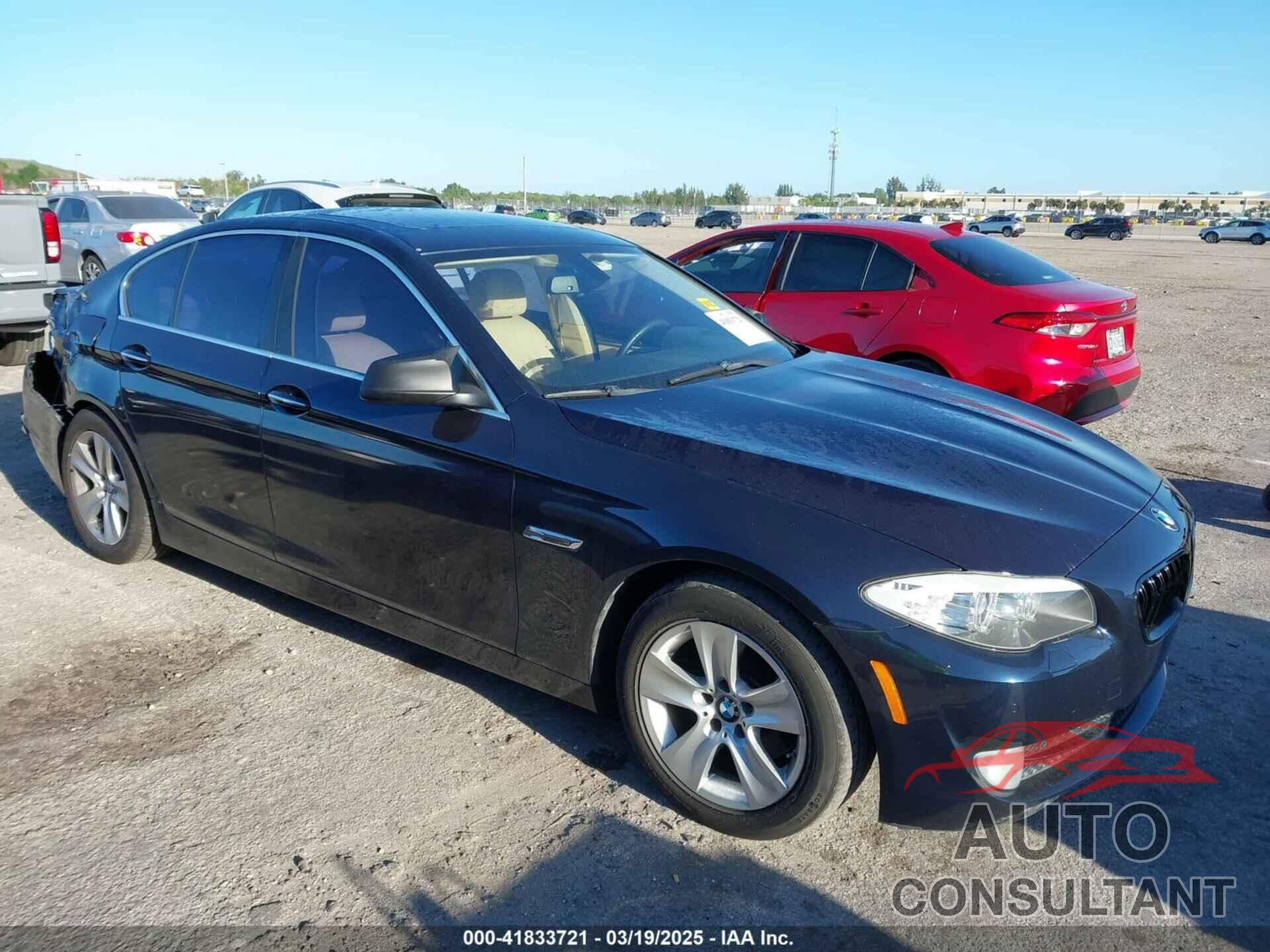 BMW 528I 2013 - WBAXG5C58DD234056