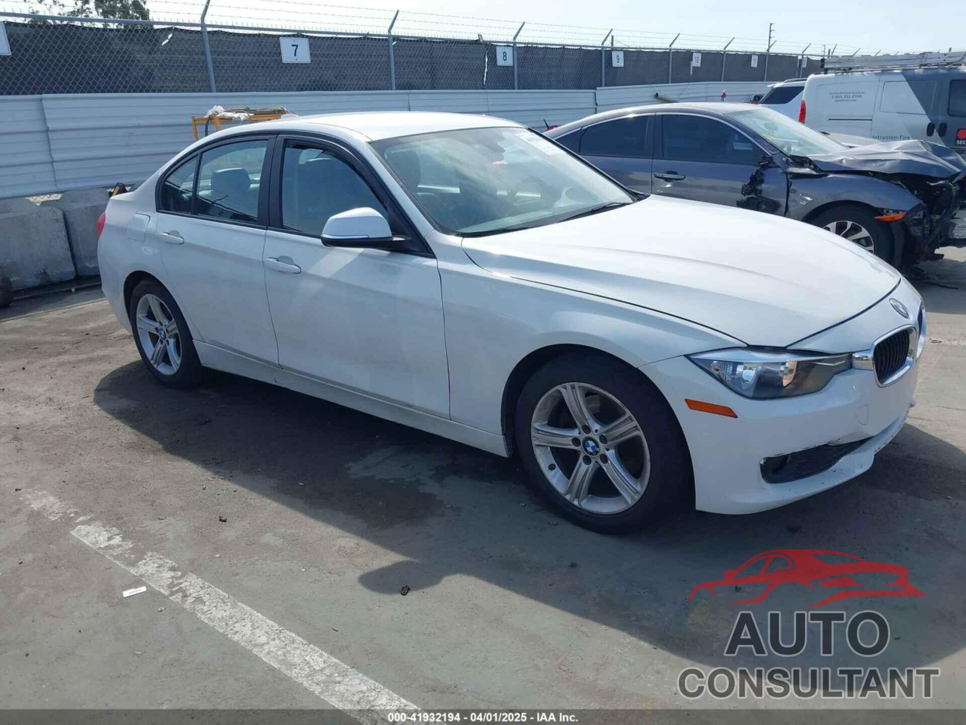 BMW 320I 2014 - WBA3B1G58ENS78831