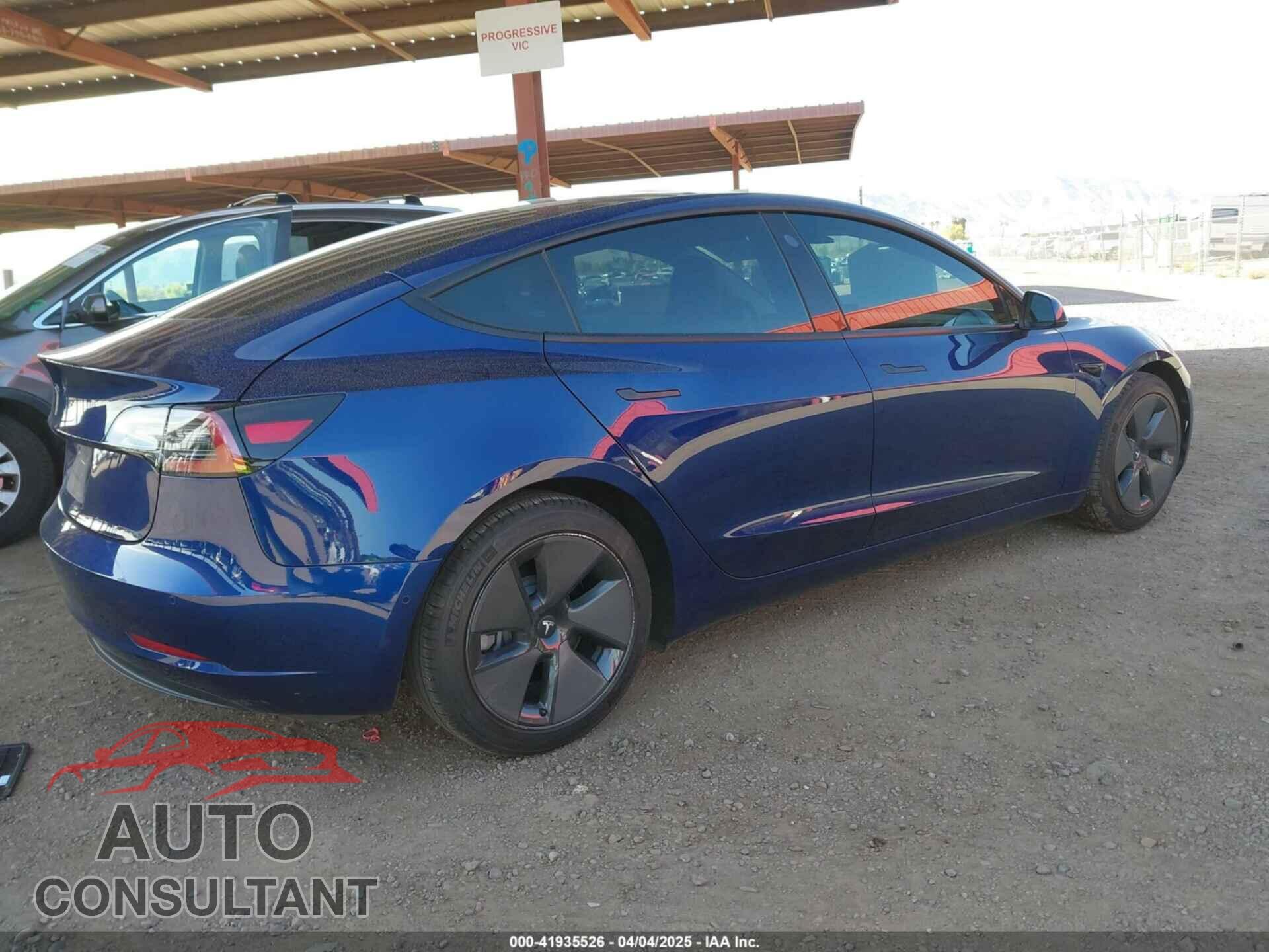 TESLA MODEL 3 2021 - 5YJ3E1EA5MF991161