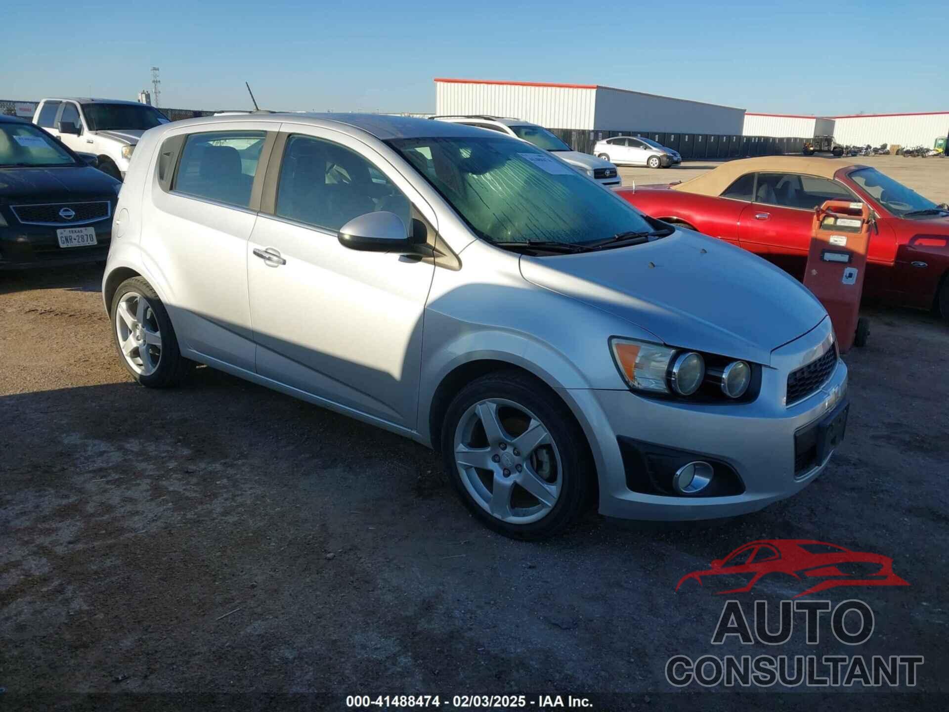 CHEVROLET SONIC 2015 - 1G1JE6SB3F4101342