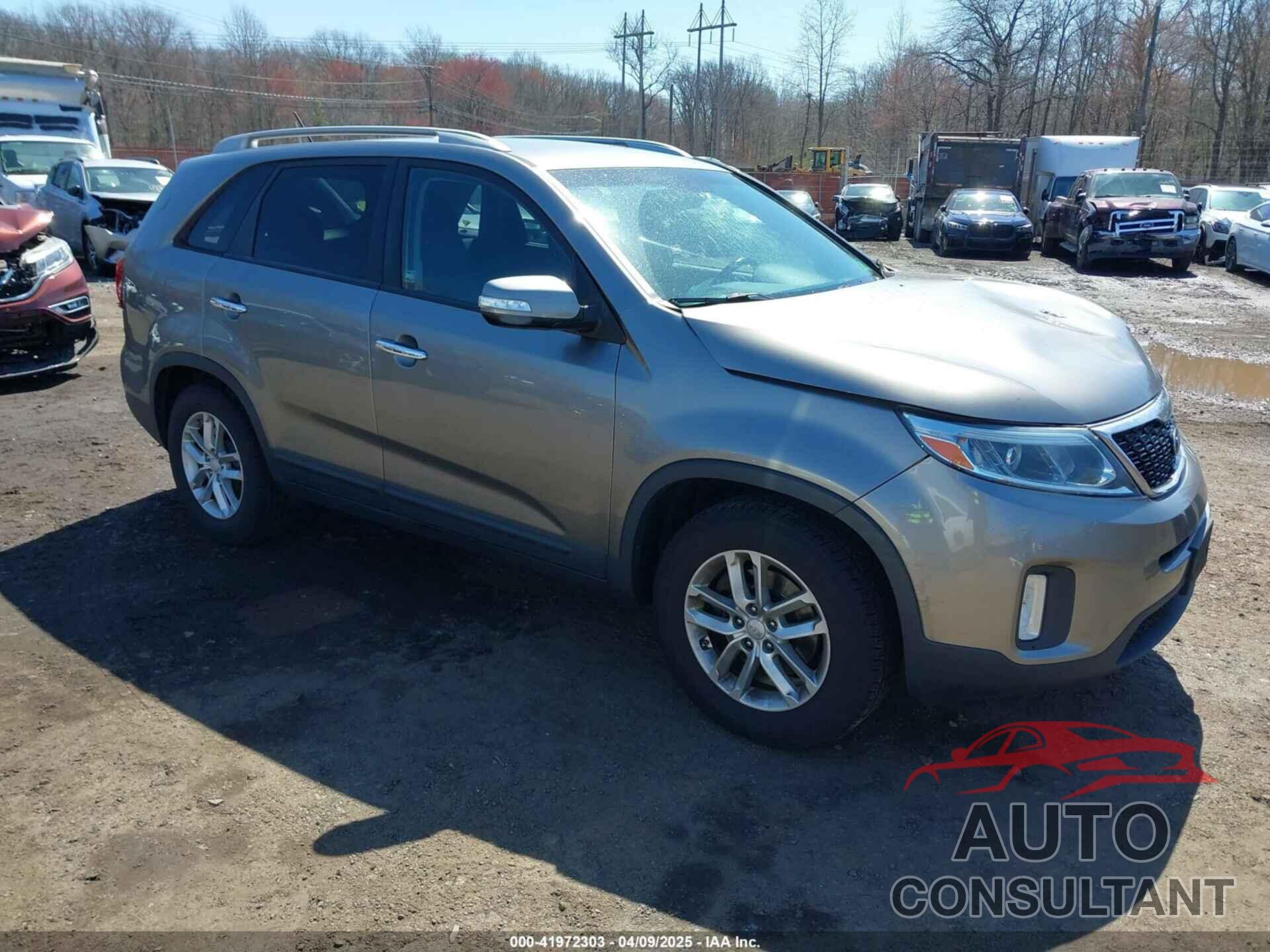 KIA SORENTO 2015 - 5XYKT4A60FG606279