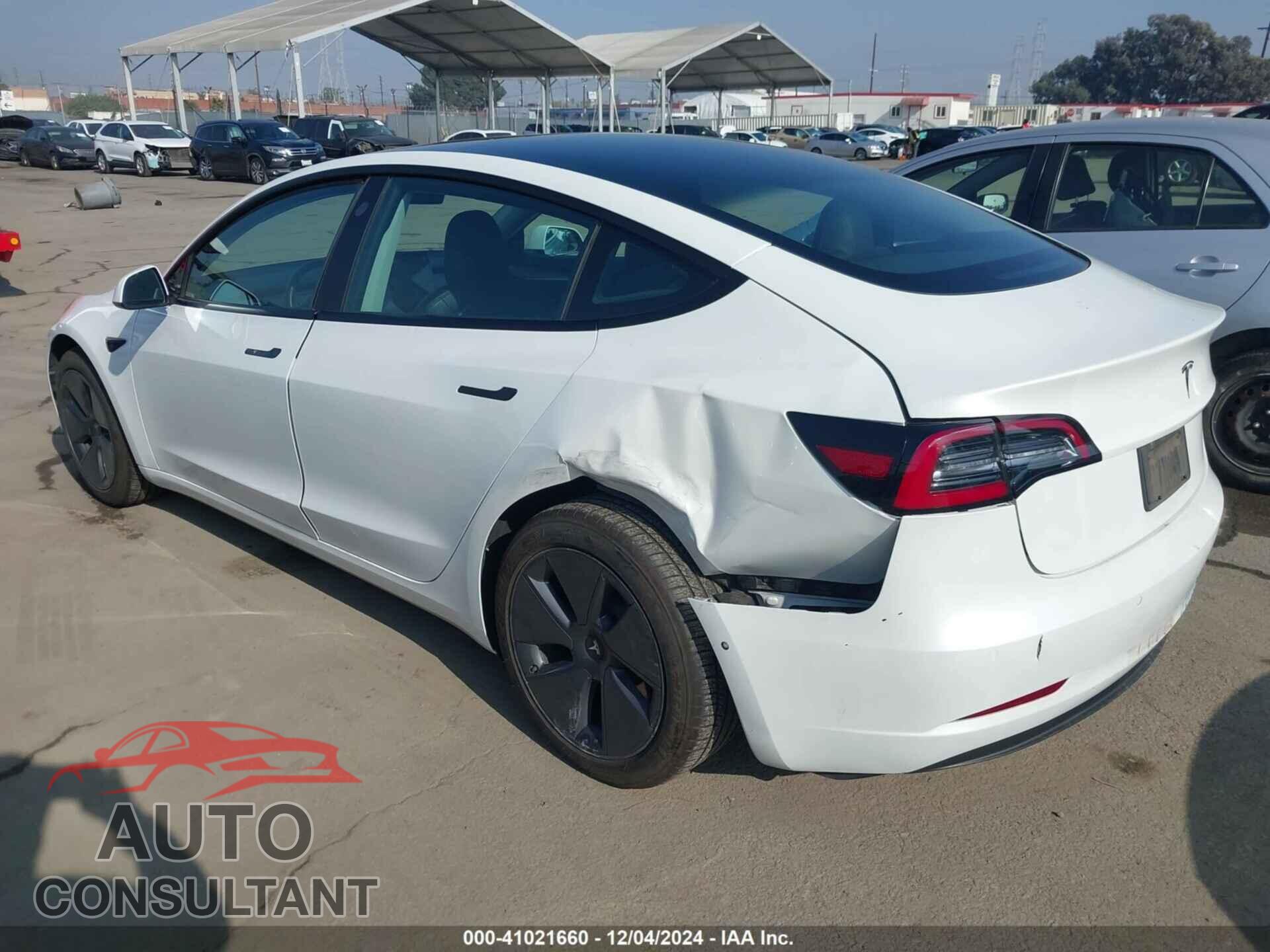 TESLA MODEL 3 2021 - 5YJ3E1EA0MF075357