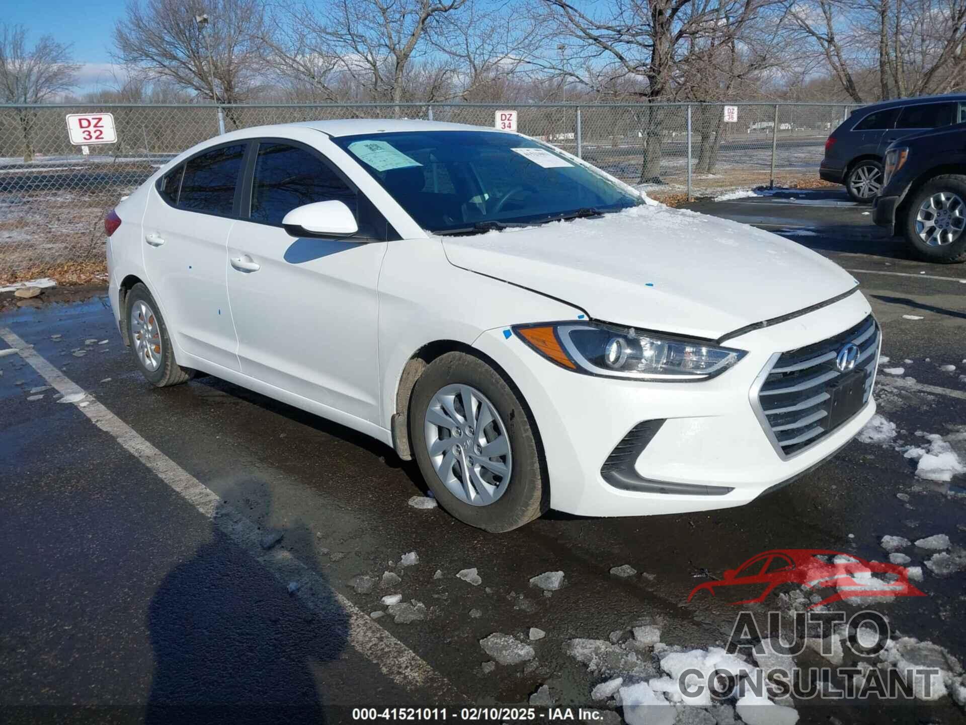 HYUNDAI ELANTRA 2018 - 5NPD74LF2JH375946
