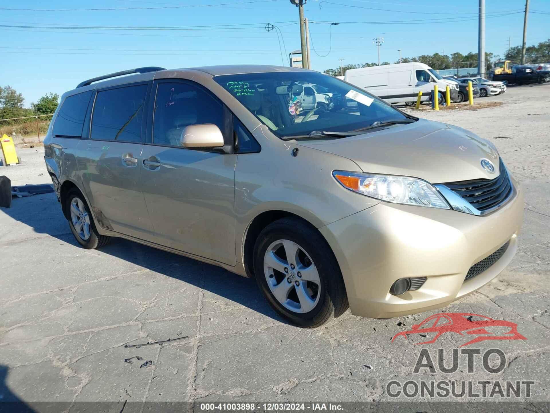 TOYOTA SIENNA 2013 - 5TDKK3DC8DS403185