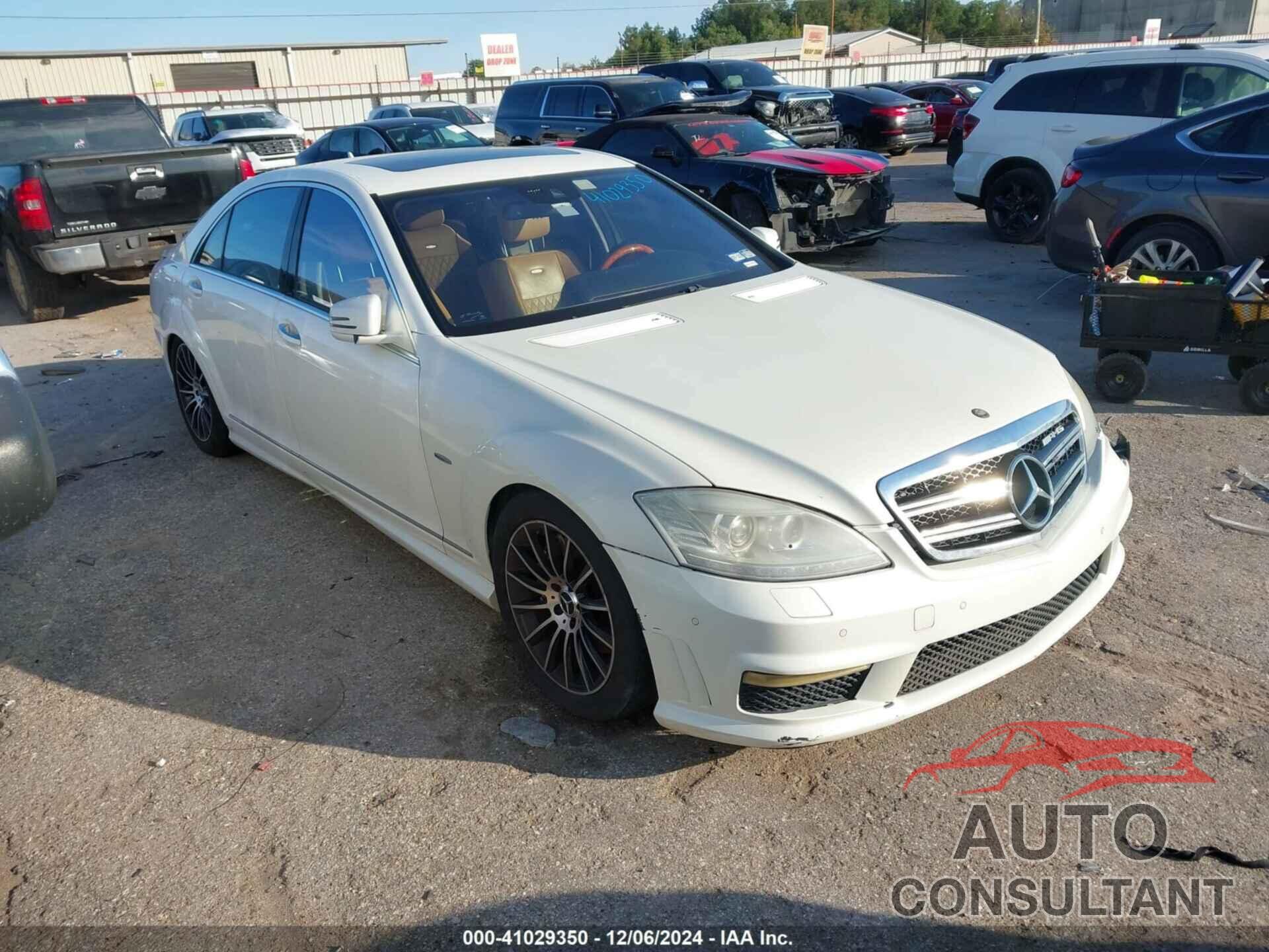 MERCEDES-BENZ S 550 2013 - WDDNG7DB2DA498522