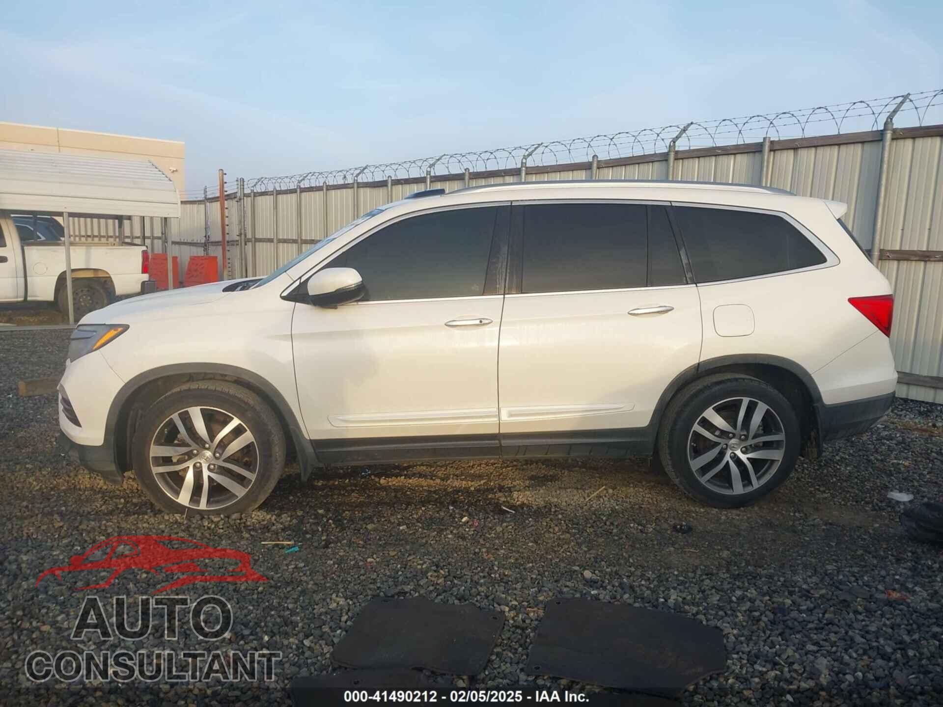 HONDA PILOT 2016 - 5FNYF5H99GB019725