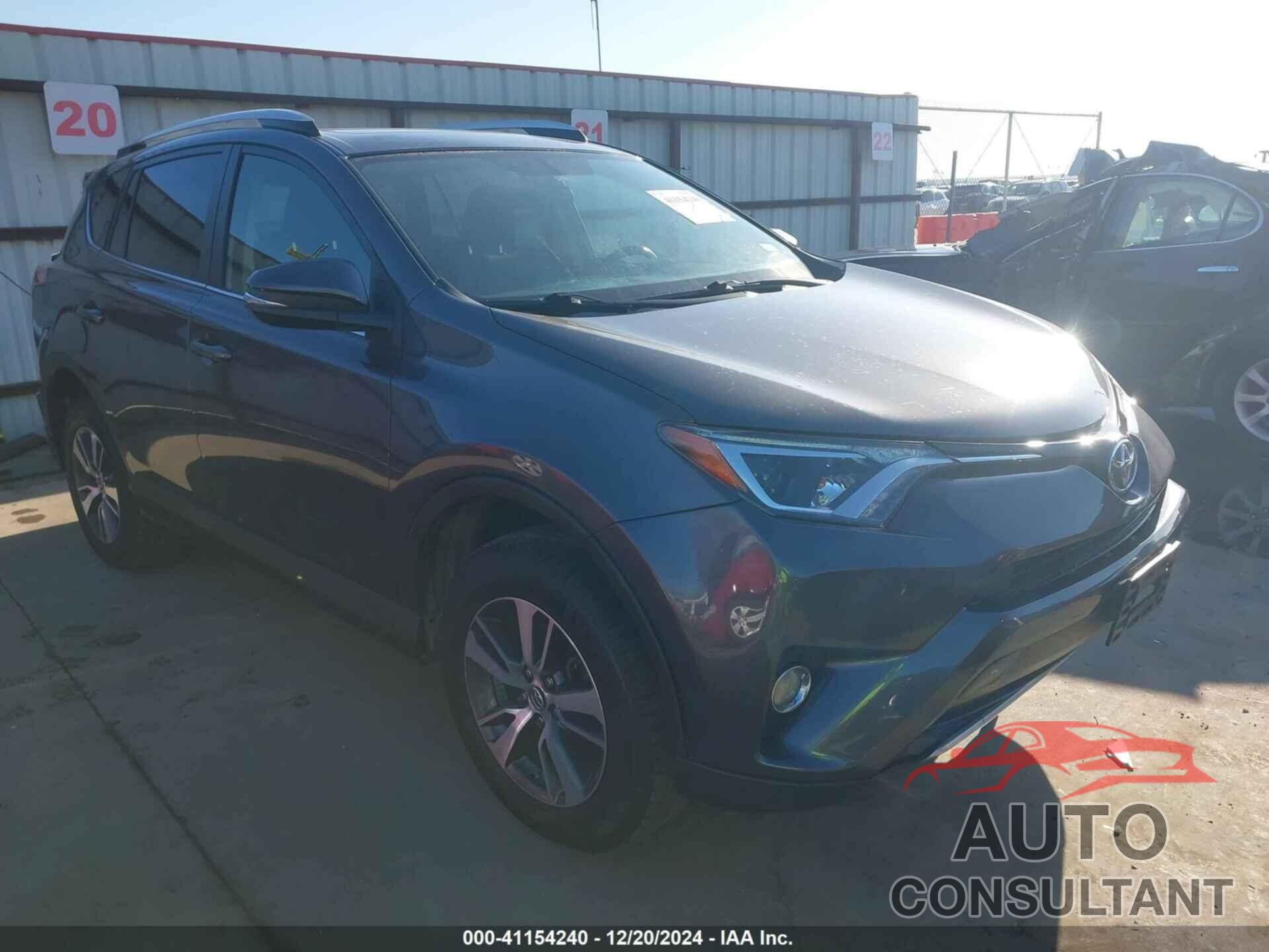 TOYOTA RAV4 2016 - JTMWFREV8GJ069427